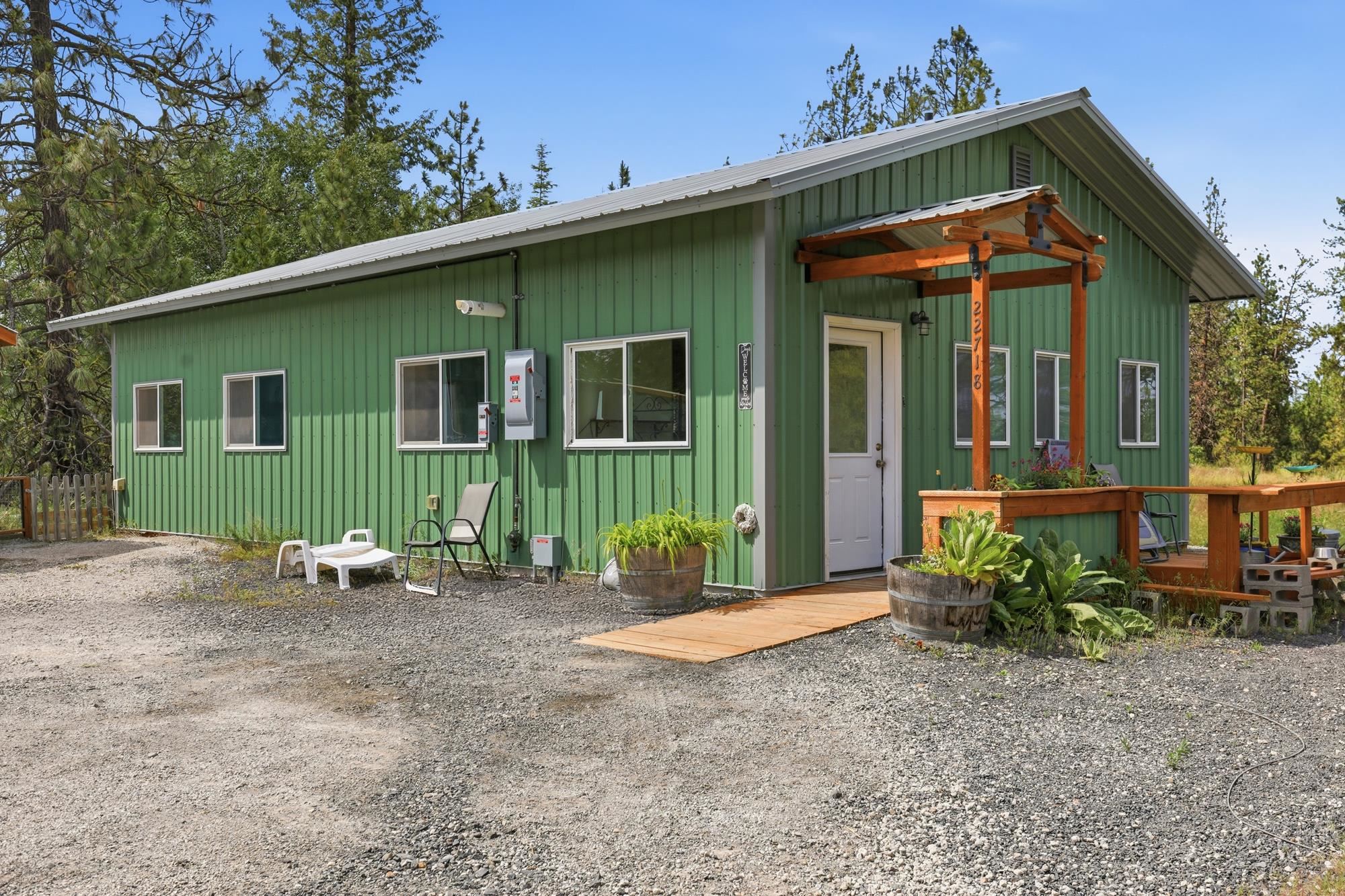22718 W Martha Ln - Photo 1