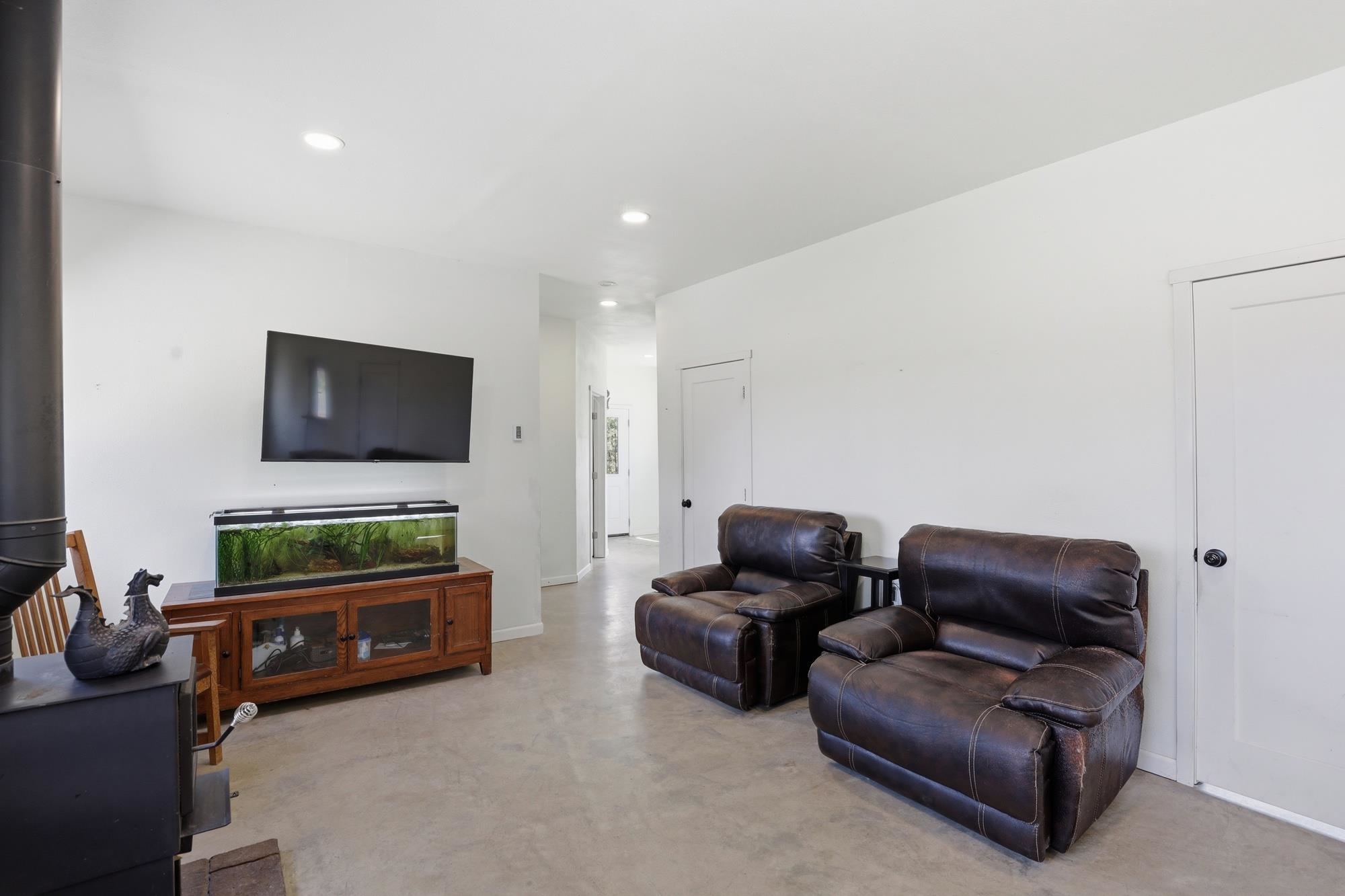 22718 W Martha Ln - Photo 7