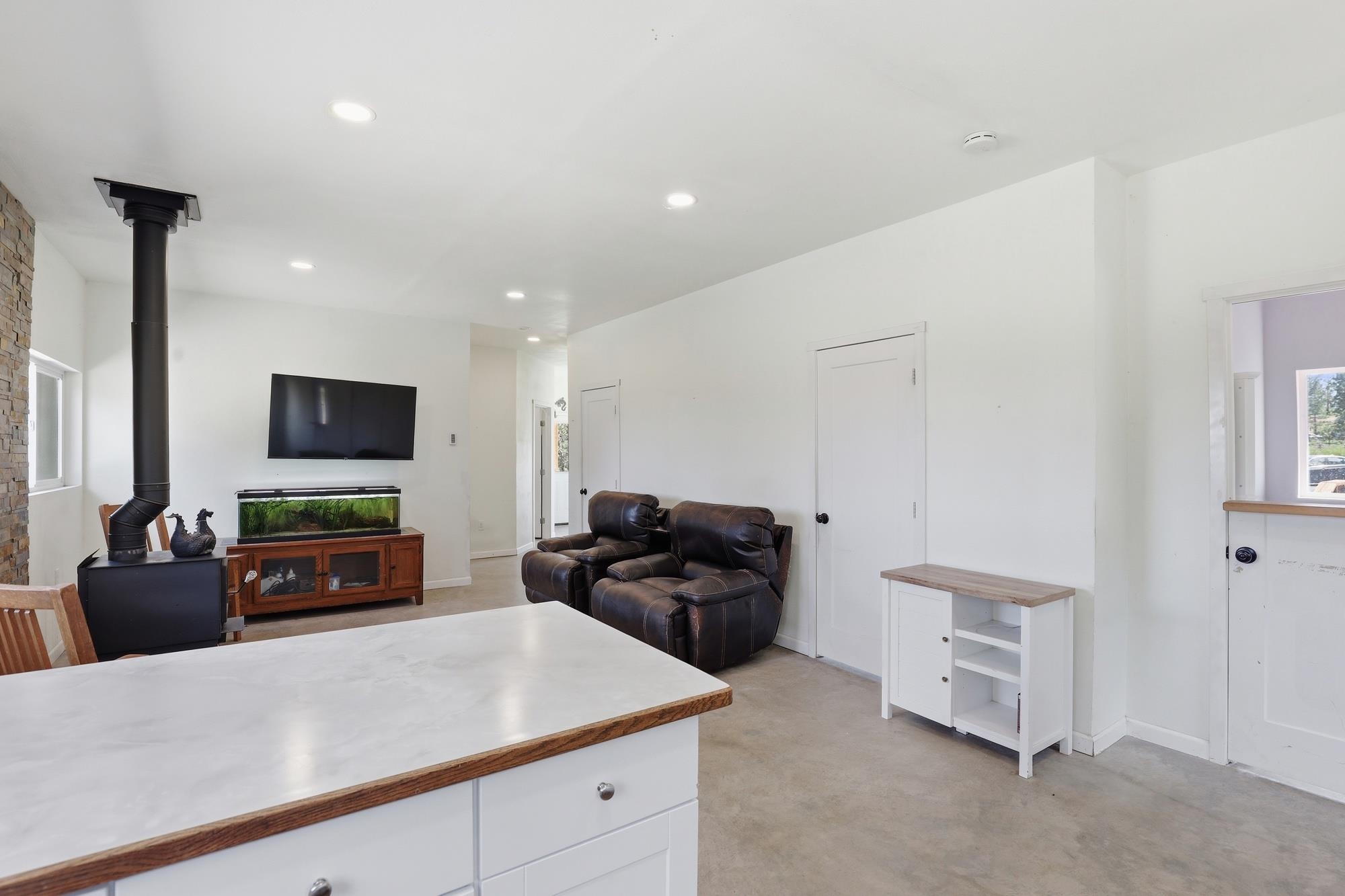 22718 W Martha Ln - Photo 10