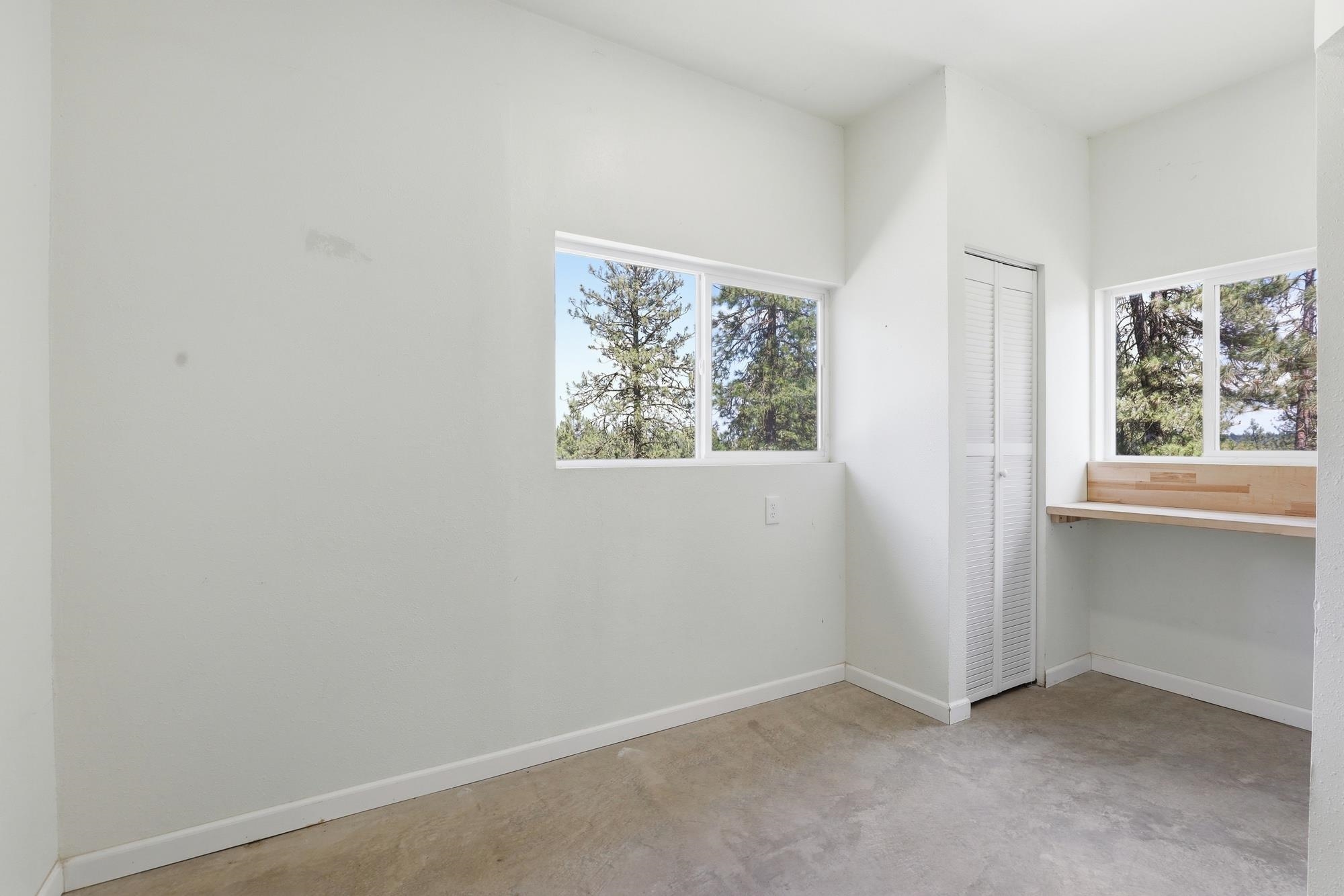 22718 W Martha Ln - Photo 11