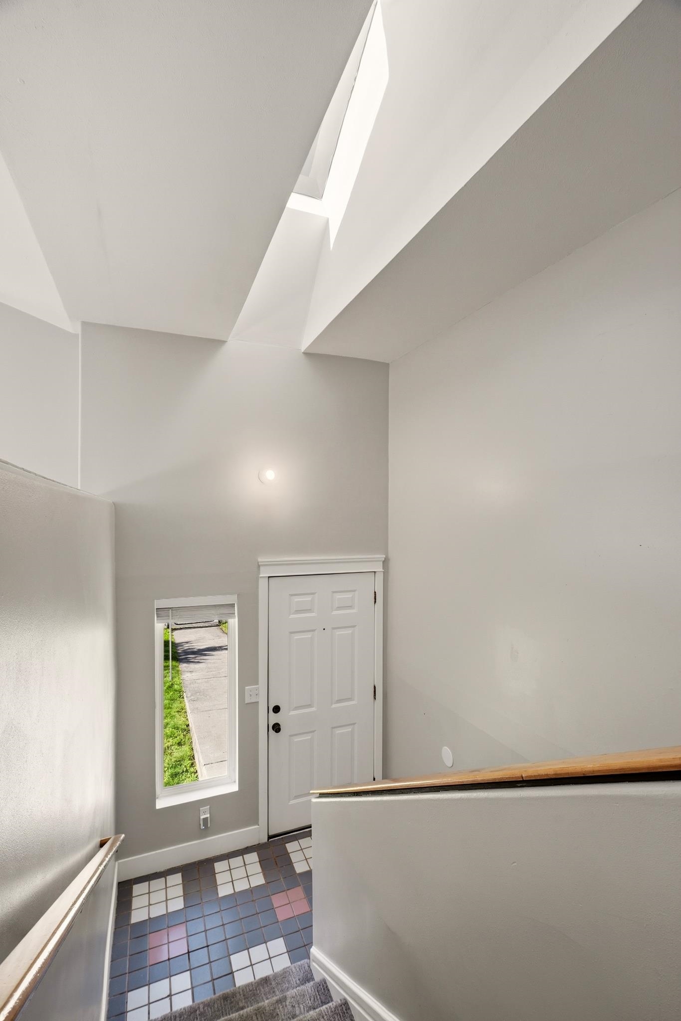 1208 W Spofford Ave - Photo 4