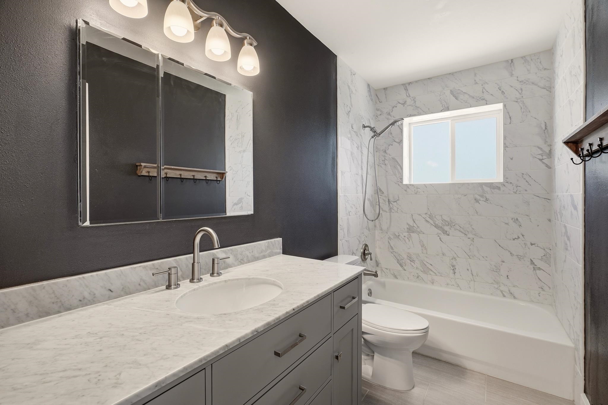 1208 W Spofford Ave - Photo 20
