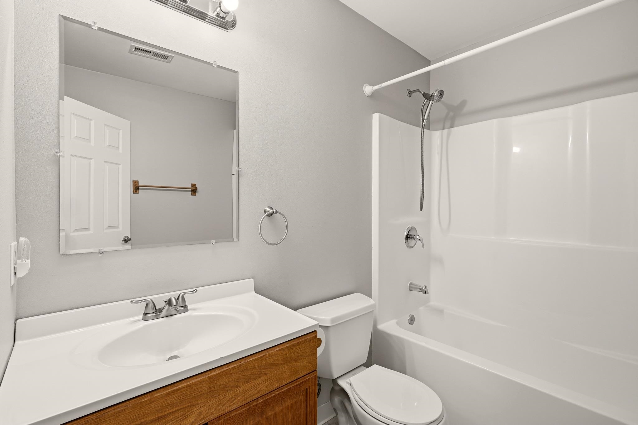 1208 W Spofford Ave - Photo 23