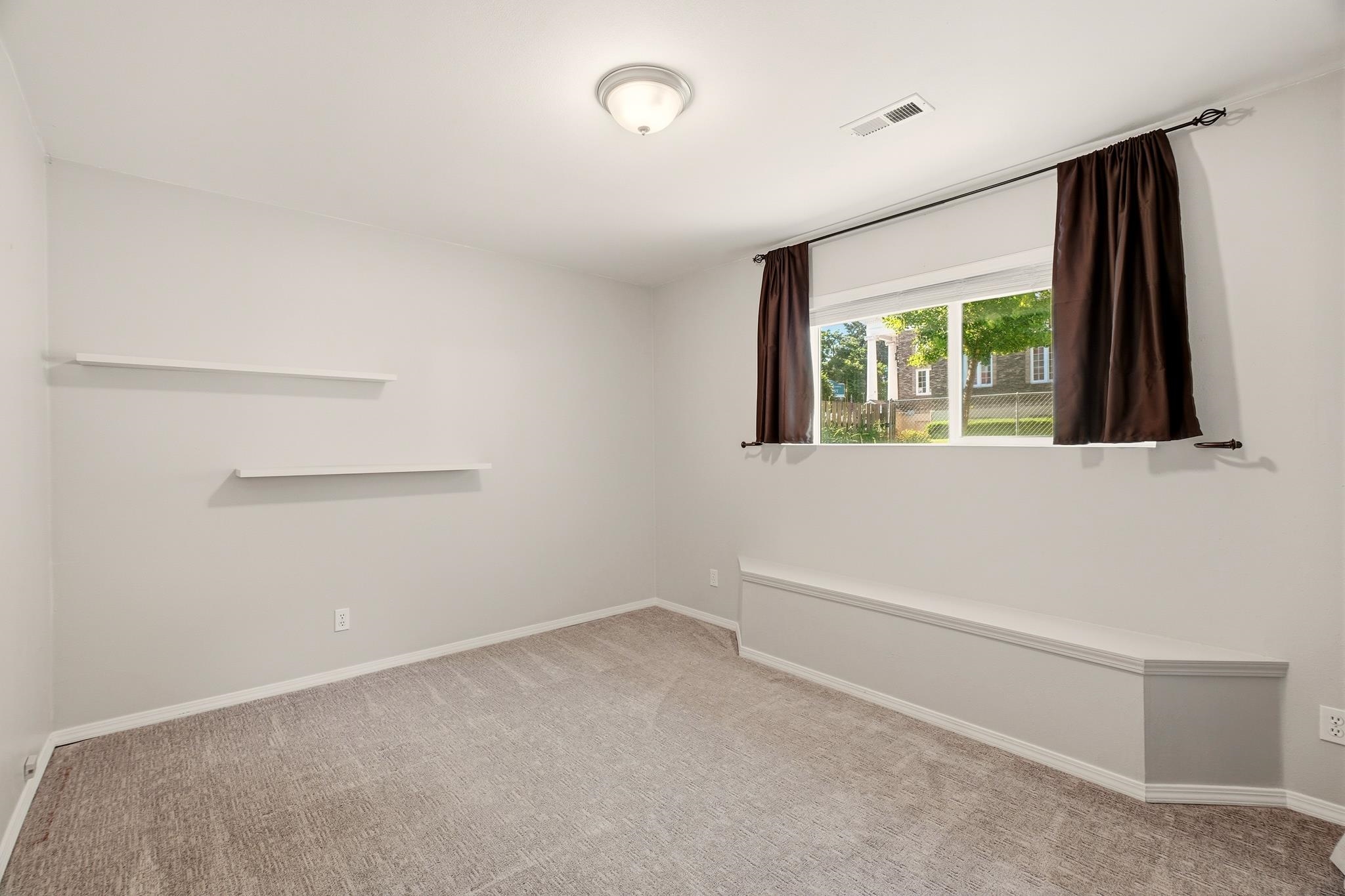 1208 W Spofford Ave - Photo 24