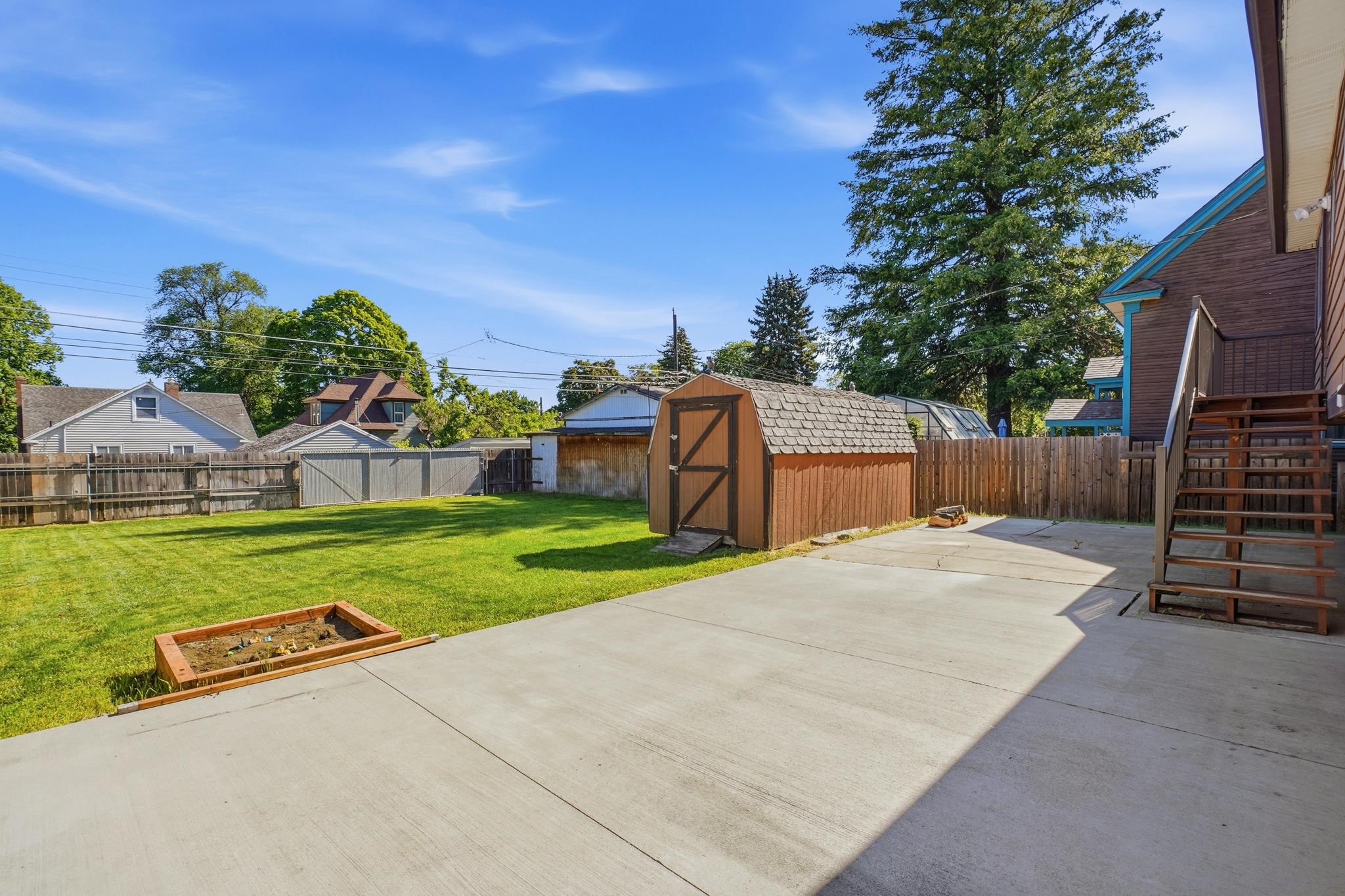 1208 W Spofford Ave - Photo 32