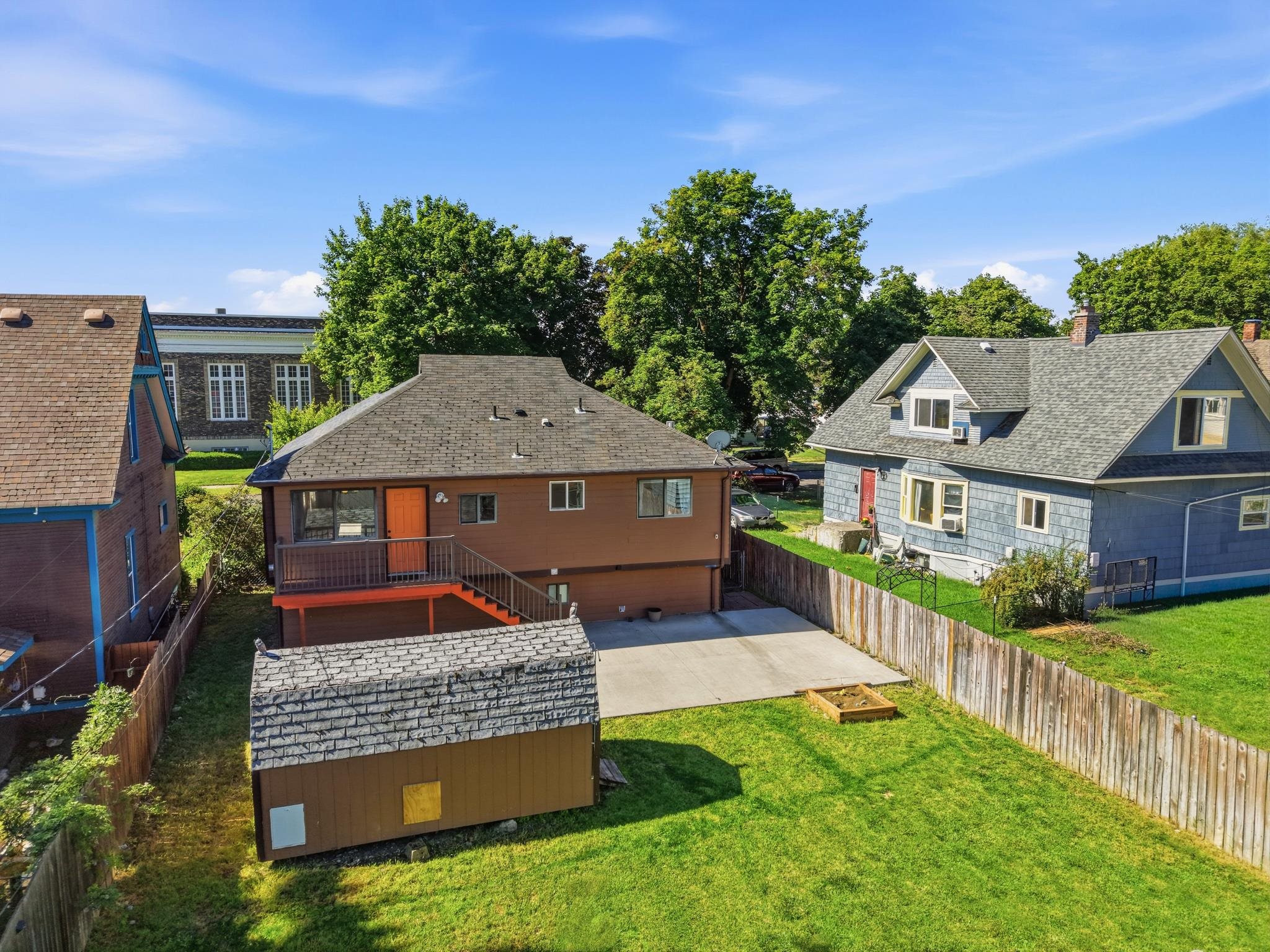 1208 W Spofford Ave - Photo 38
