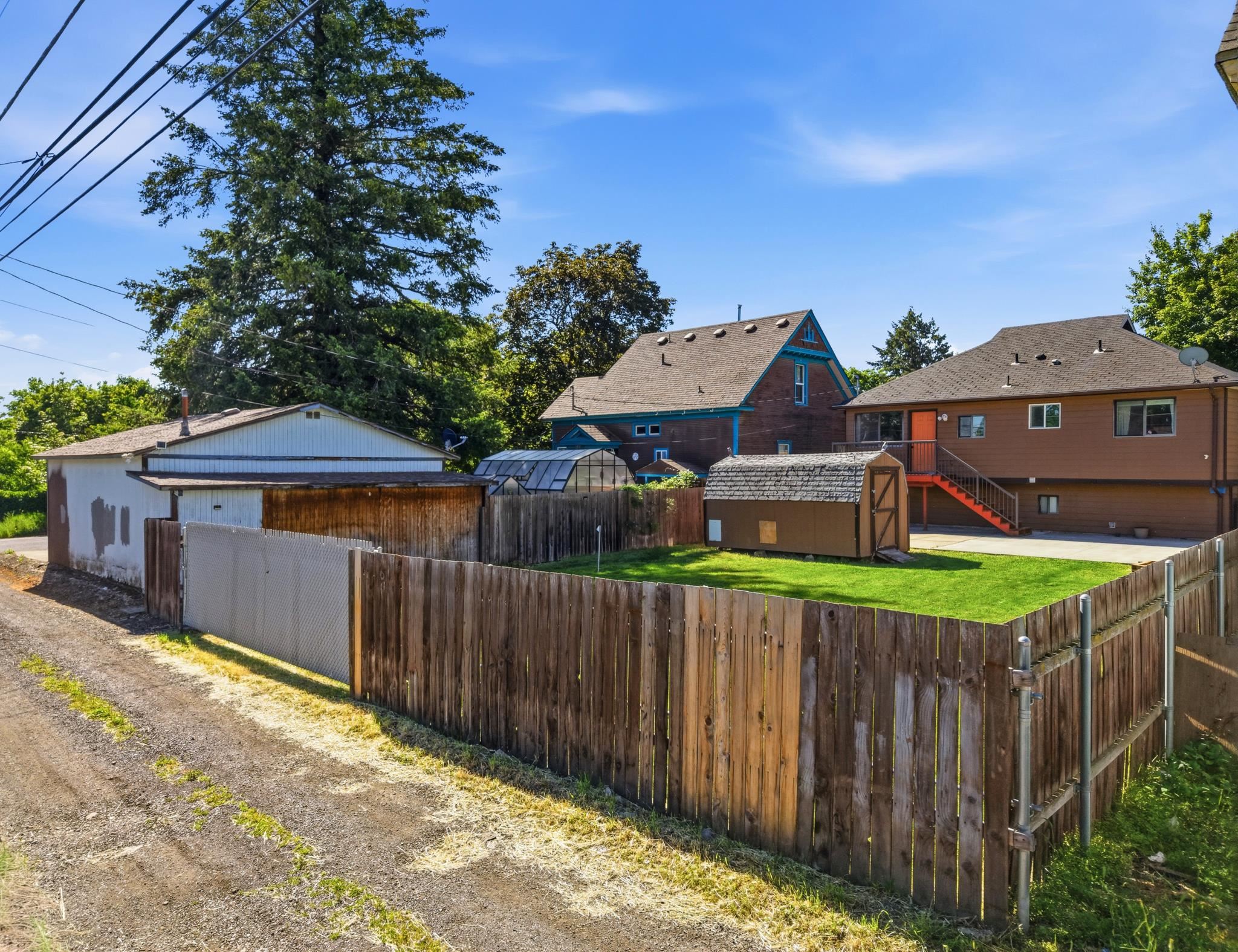 1208 W Spofford Ave - Photo 39