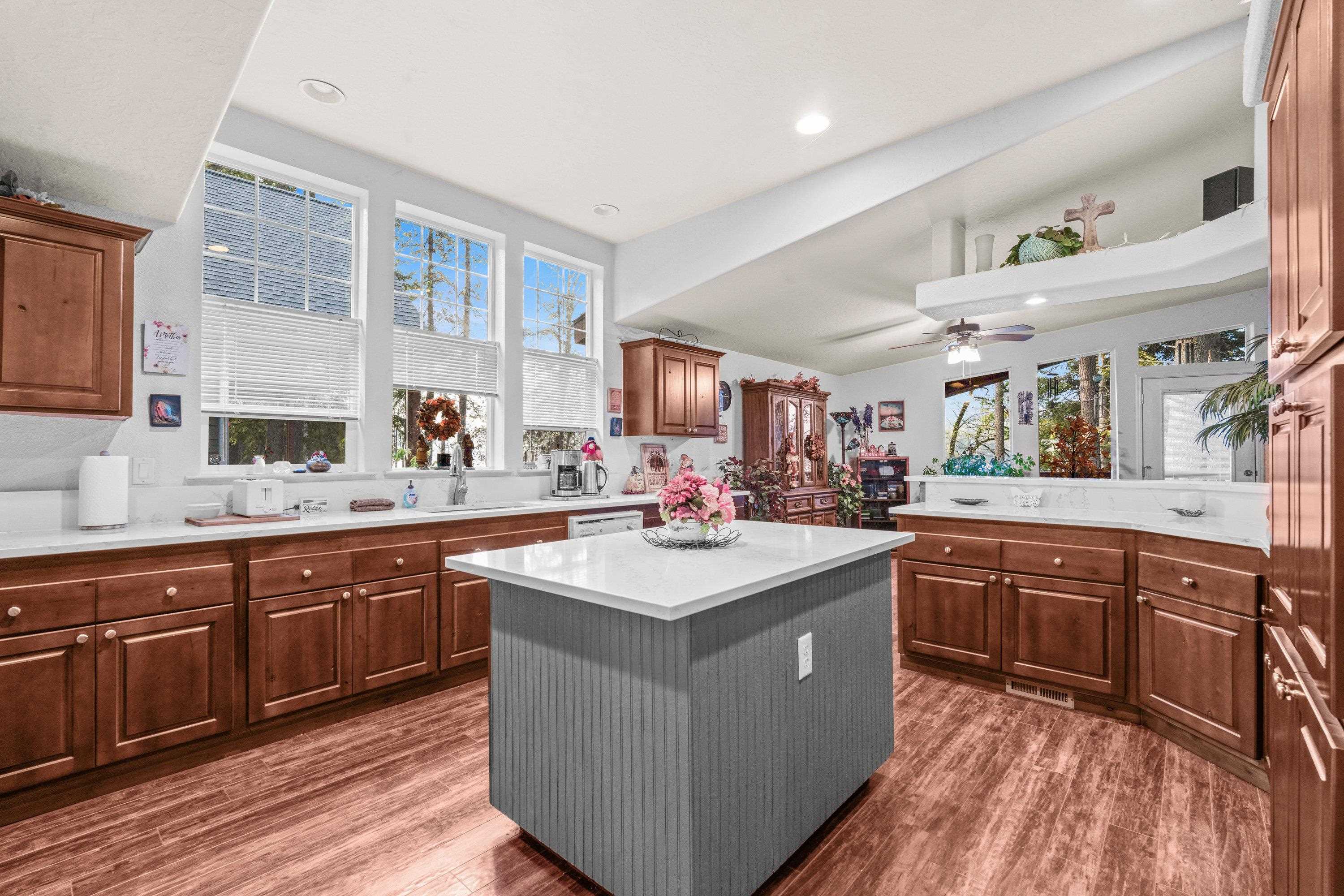 13907 N East Newman Lake Dr - Photo 10