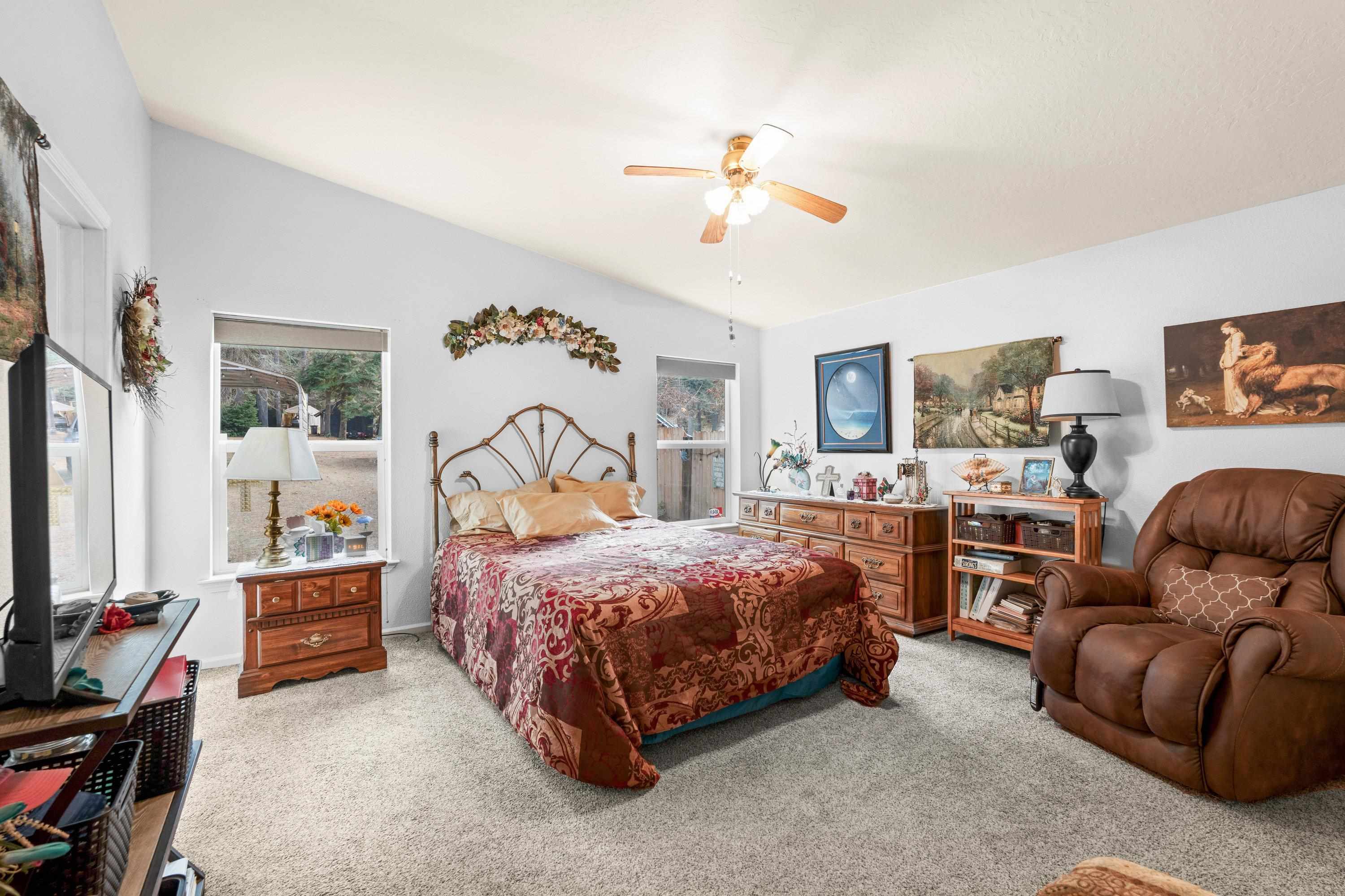 13907 N East Newman Lake Dr - Photo 11