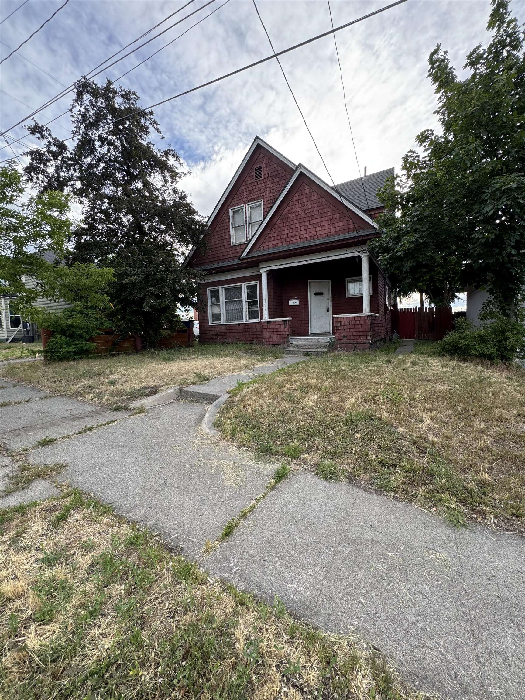 1220 N Madison St - Photo 1