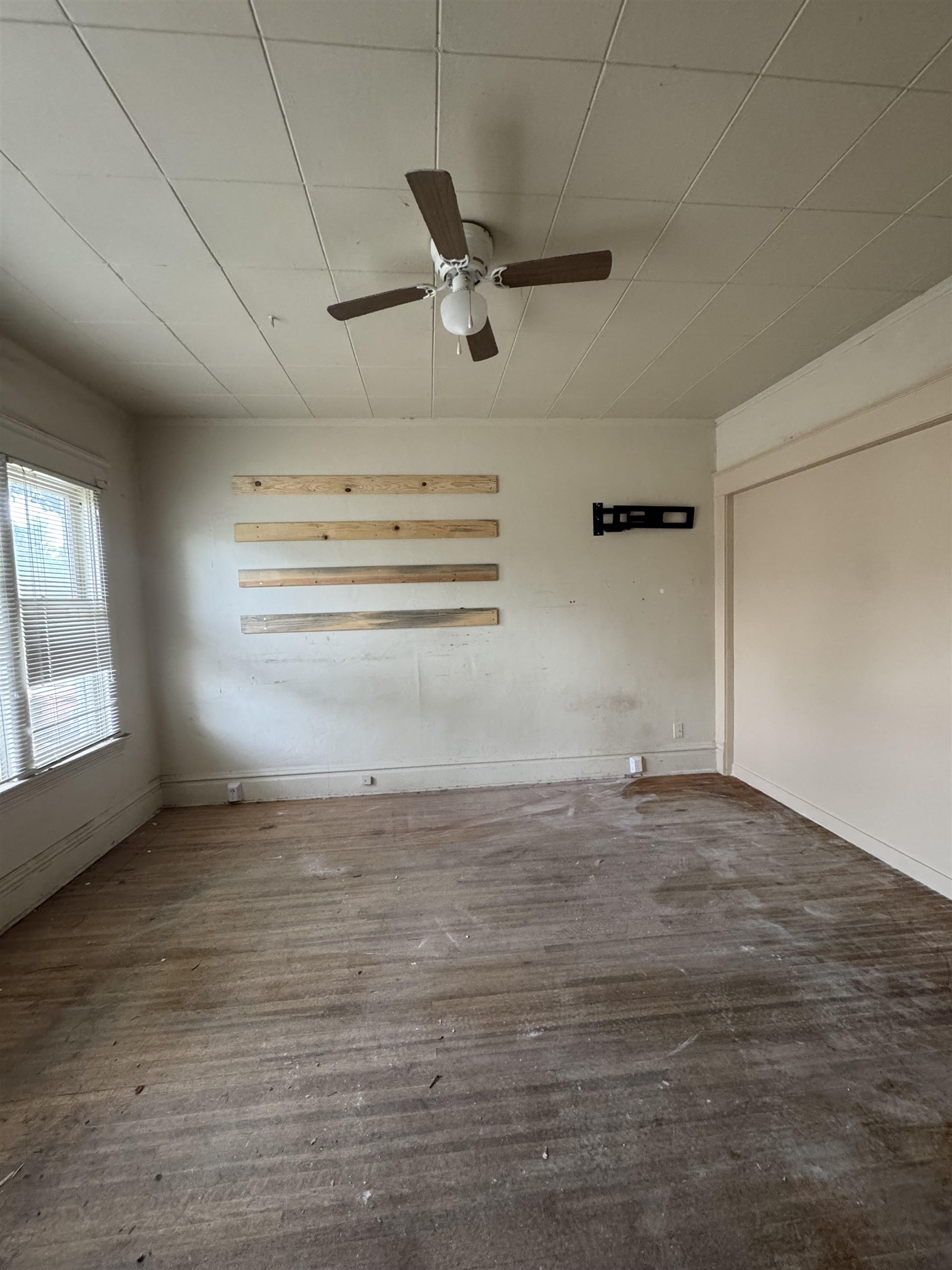 1220 N Madison St - Photo 3