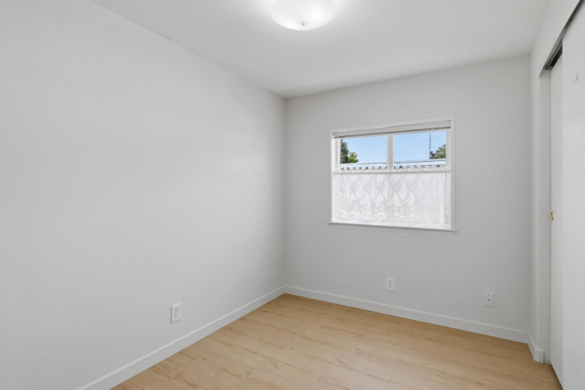 2601 N Barker Rd - Photo 16