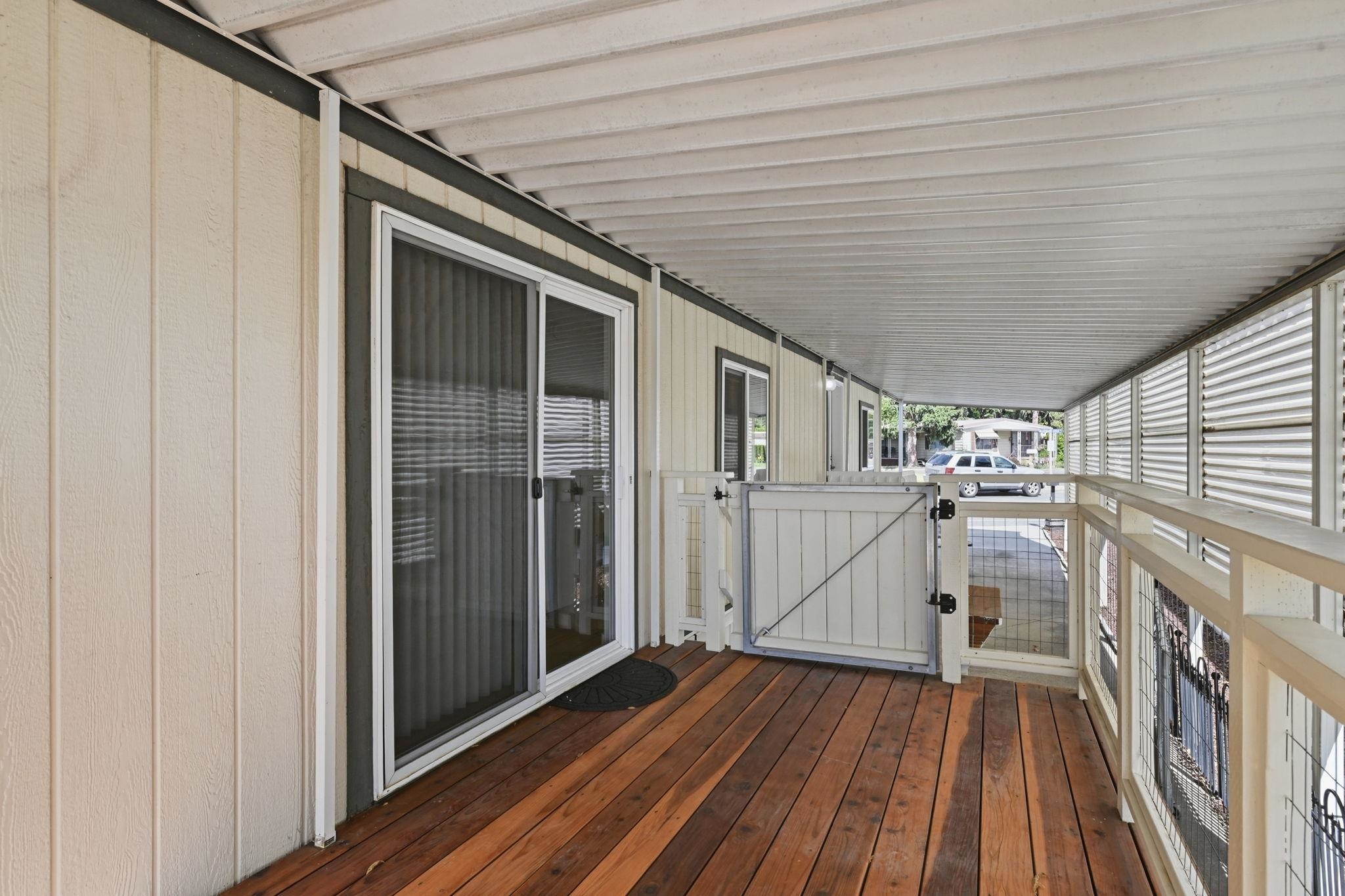 2601 N Barker Rd - Photo 4