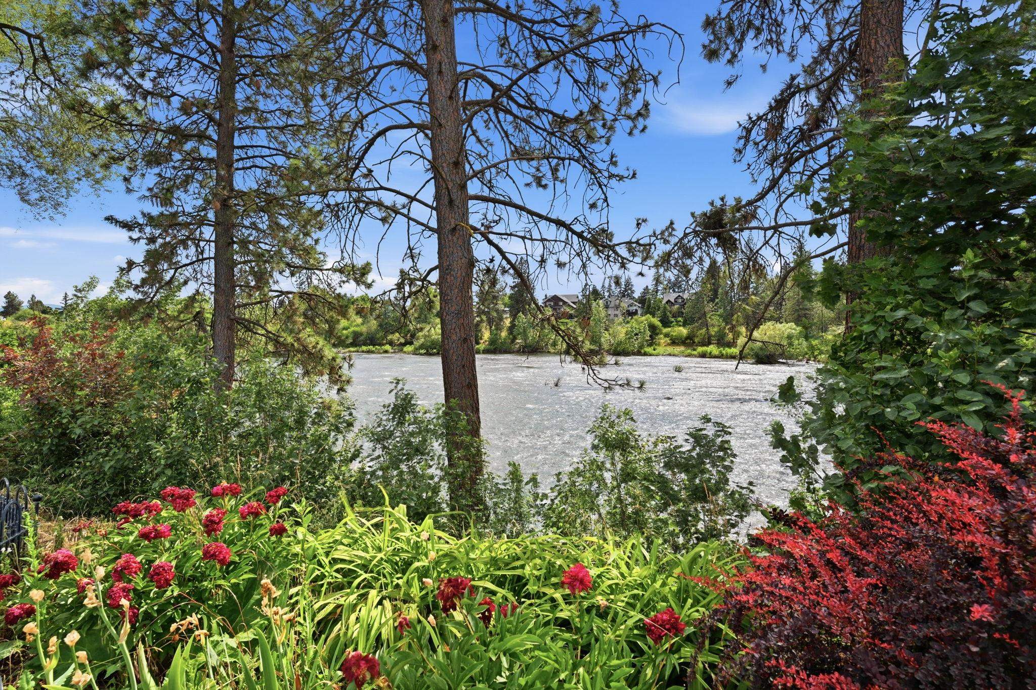 2601 N Barker Rd - Photo 24