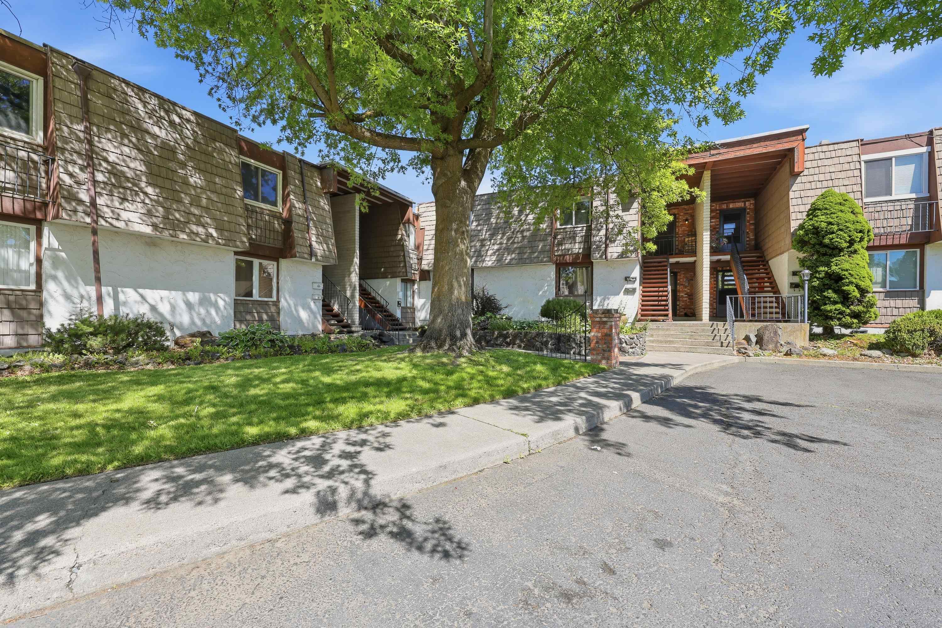 1716 N Pettet Dr - Photo 1