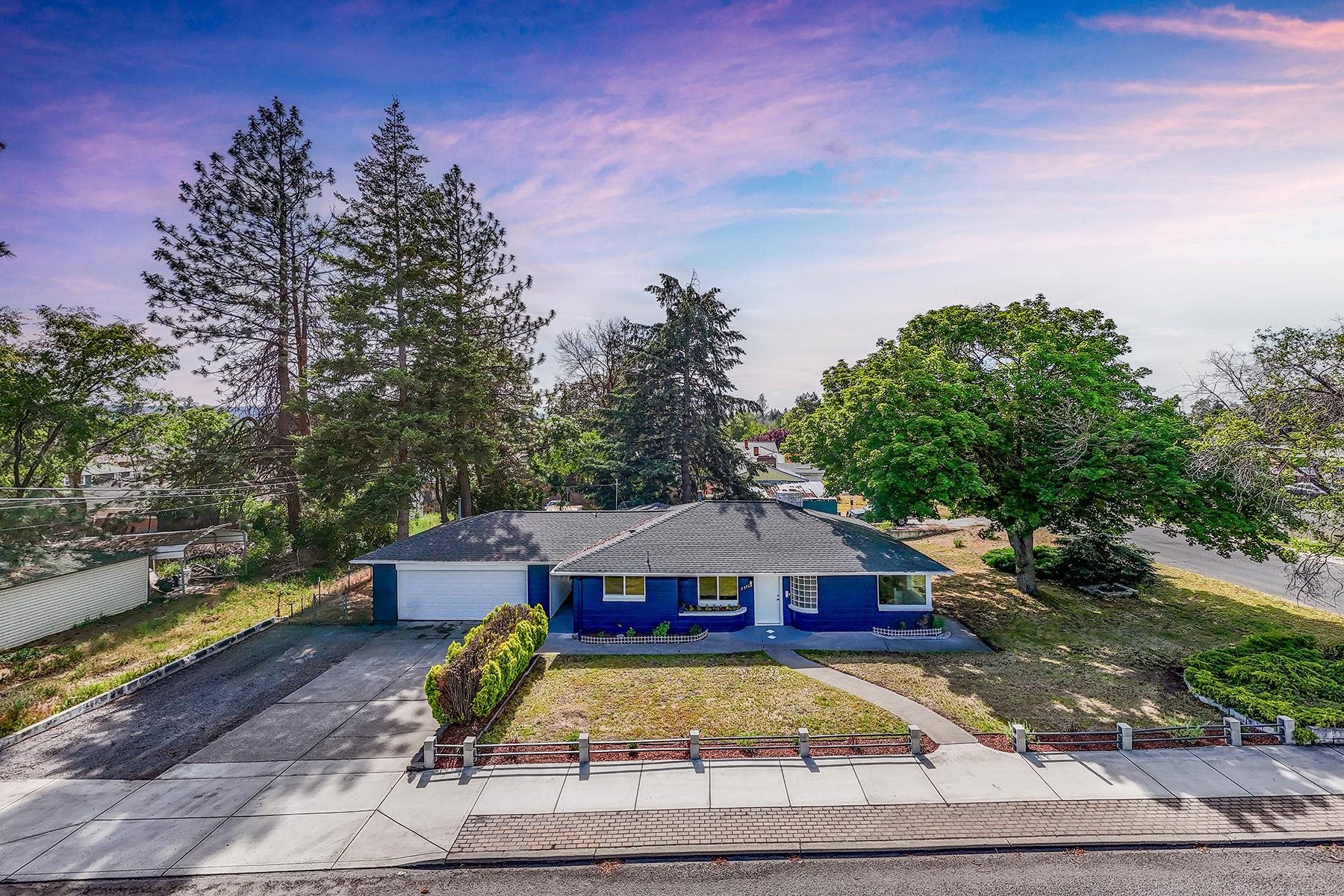 3721 N Ash St - Photo 2