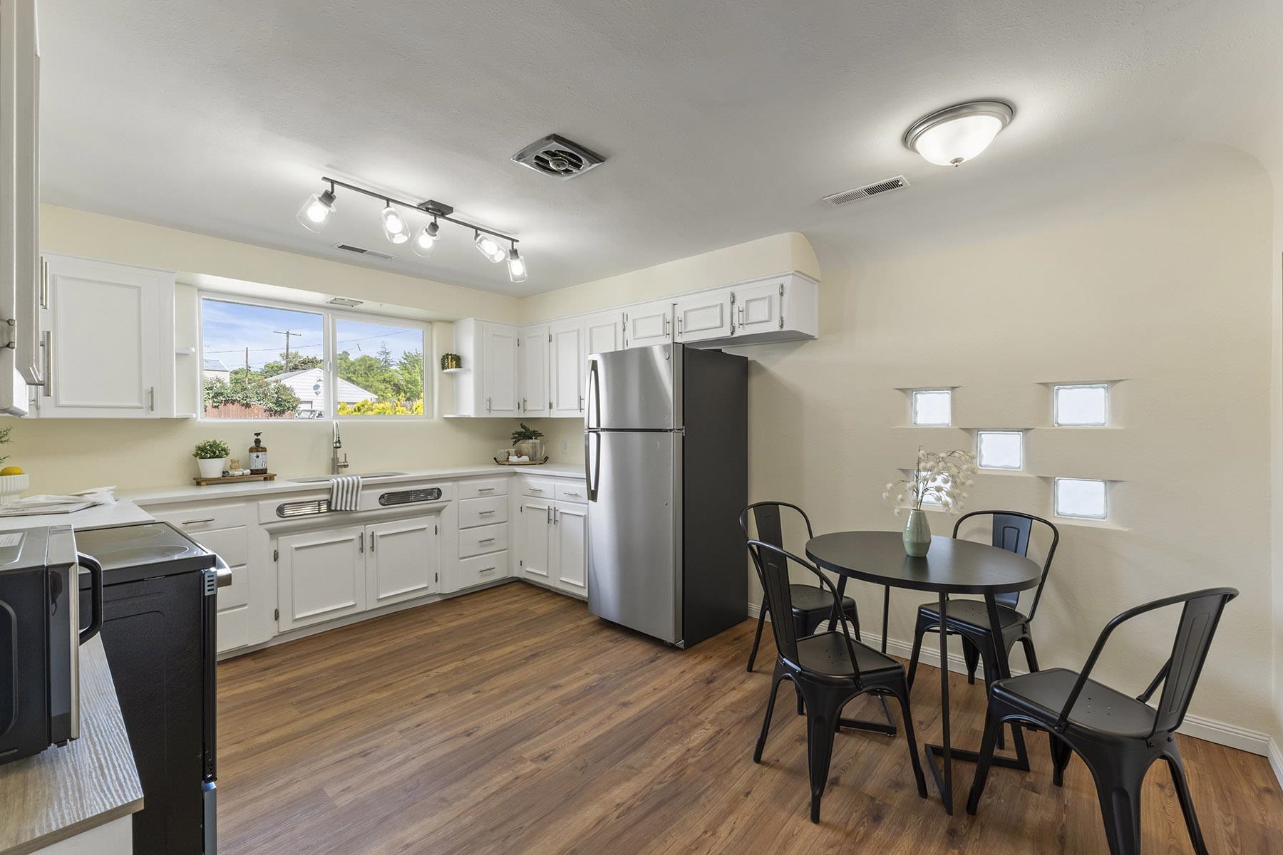 3721 N Ash St - Photo 24