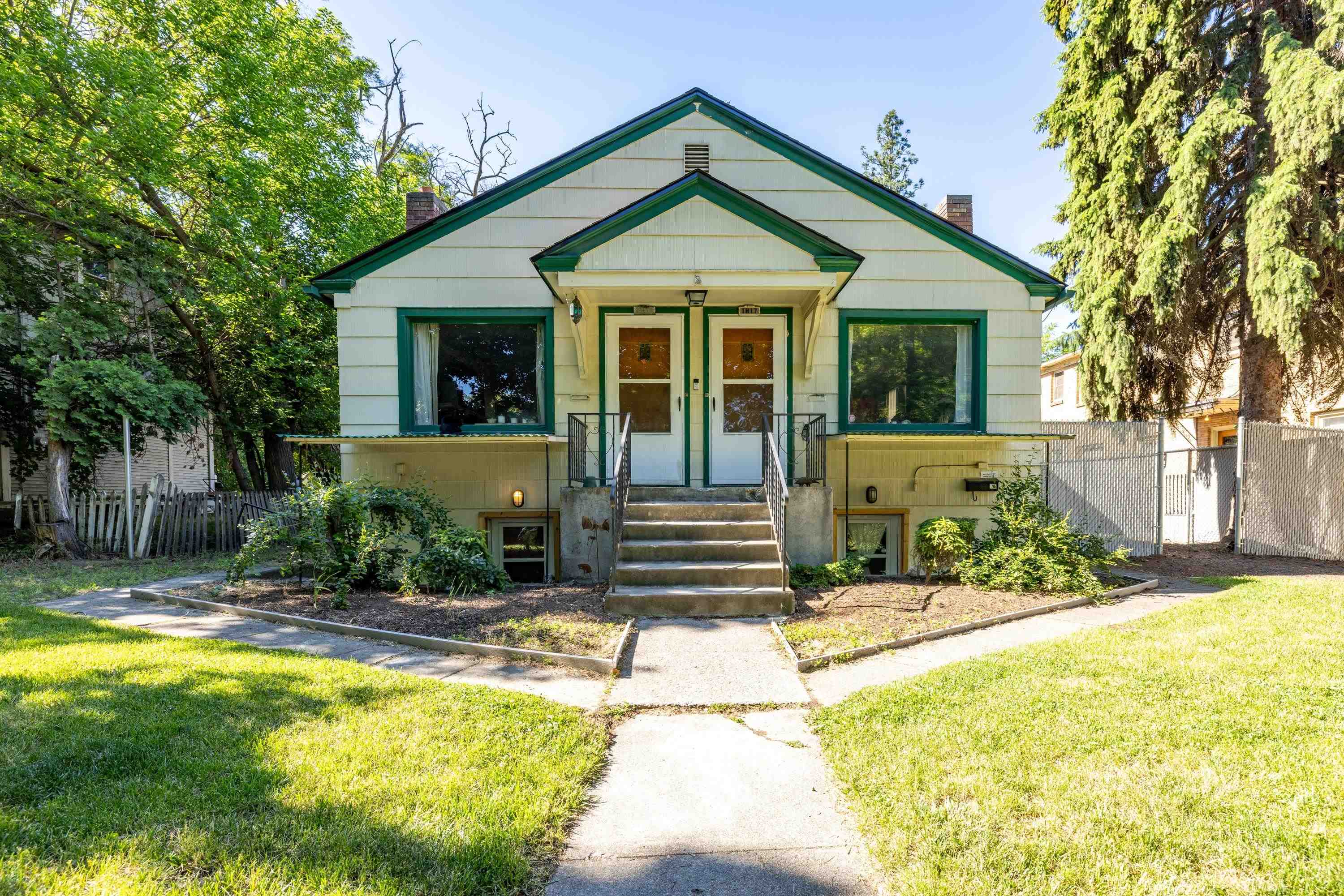 1815 W 10th Ave - Photo 2
