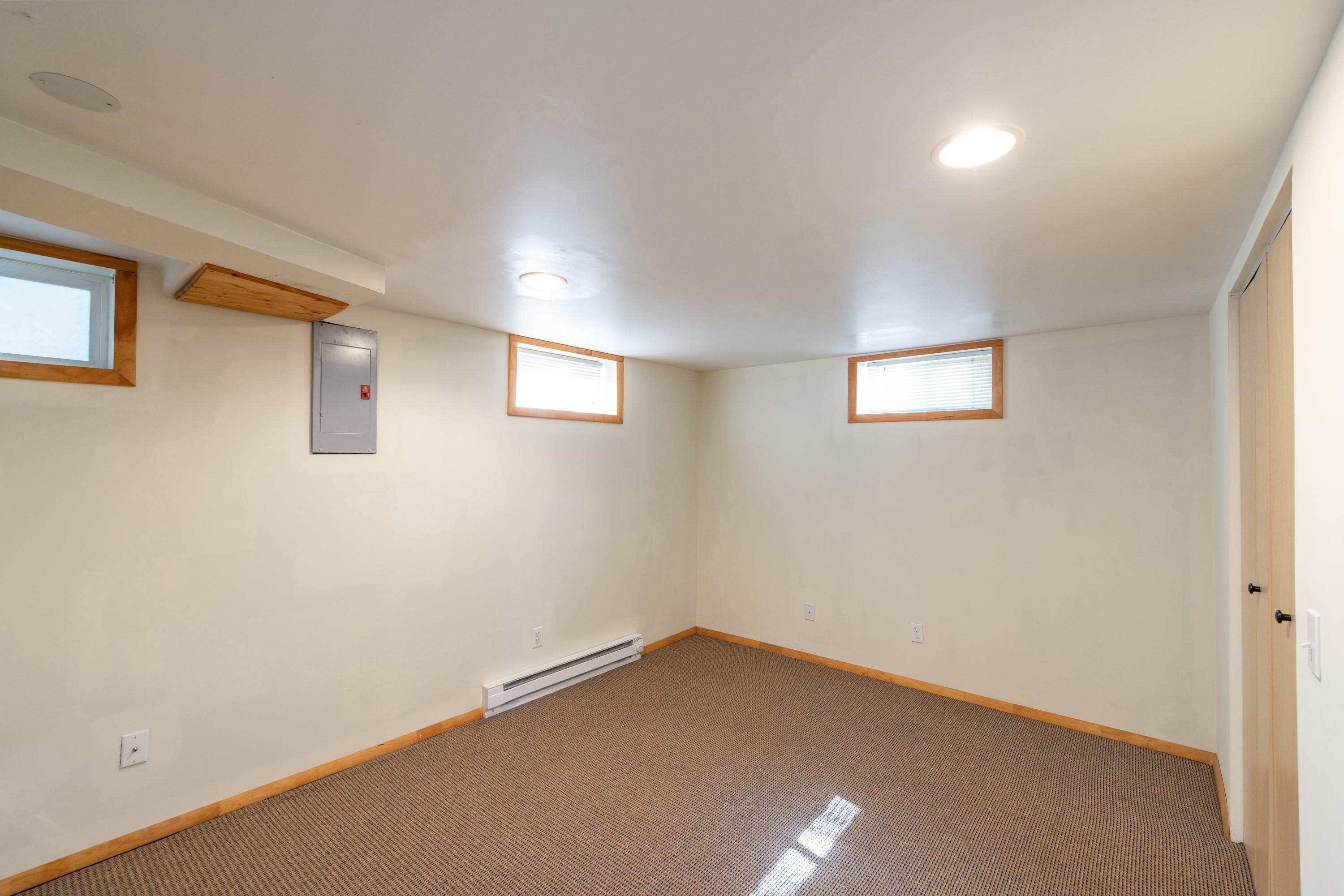 1815 W 10th Ave - Photo 11