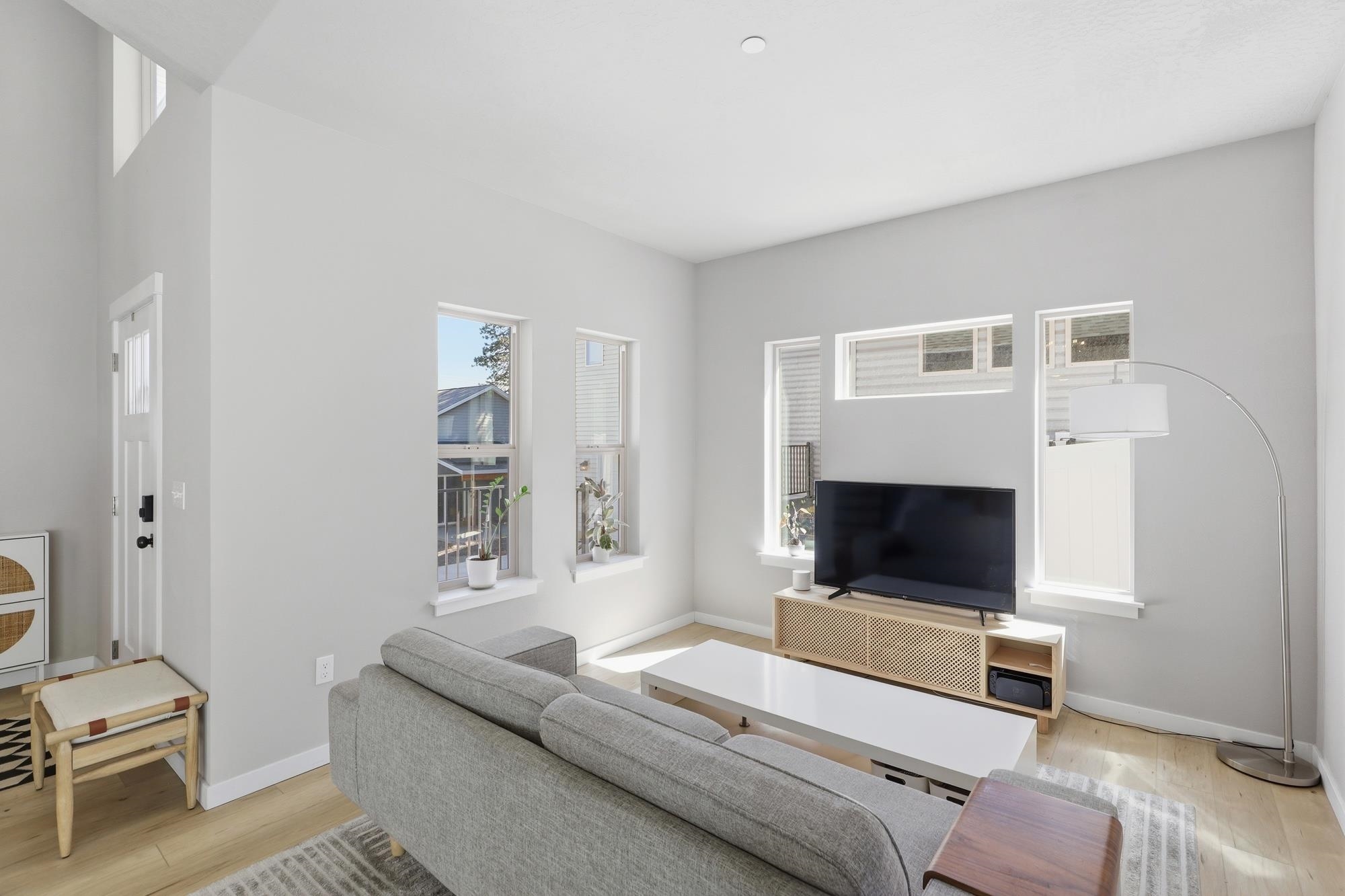 3414 E 17th Ave - Photo 5