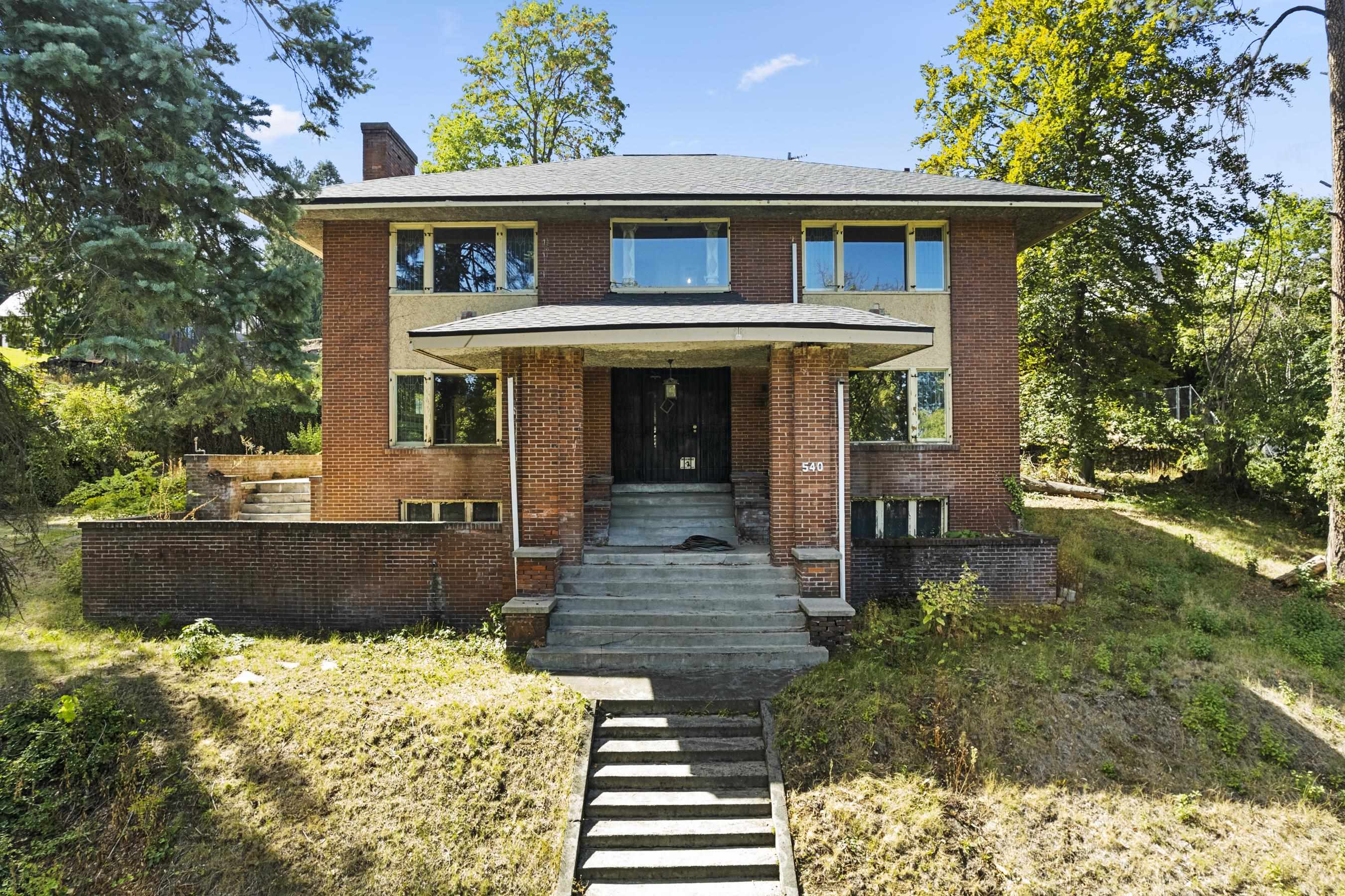 540 E Rockwood Blvd - Photo 1