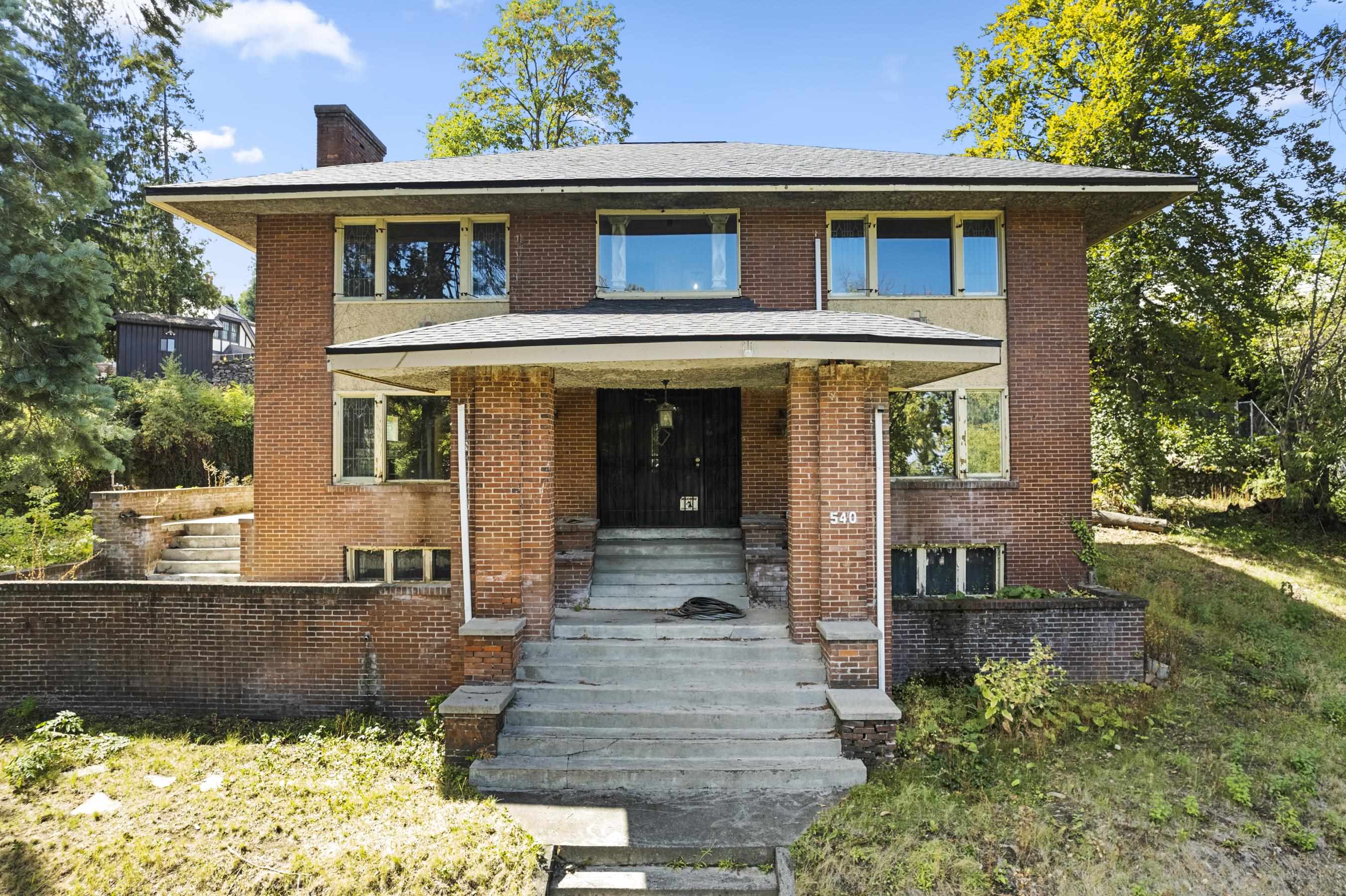 540 E Rockwood Blvd - Photo 2