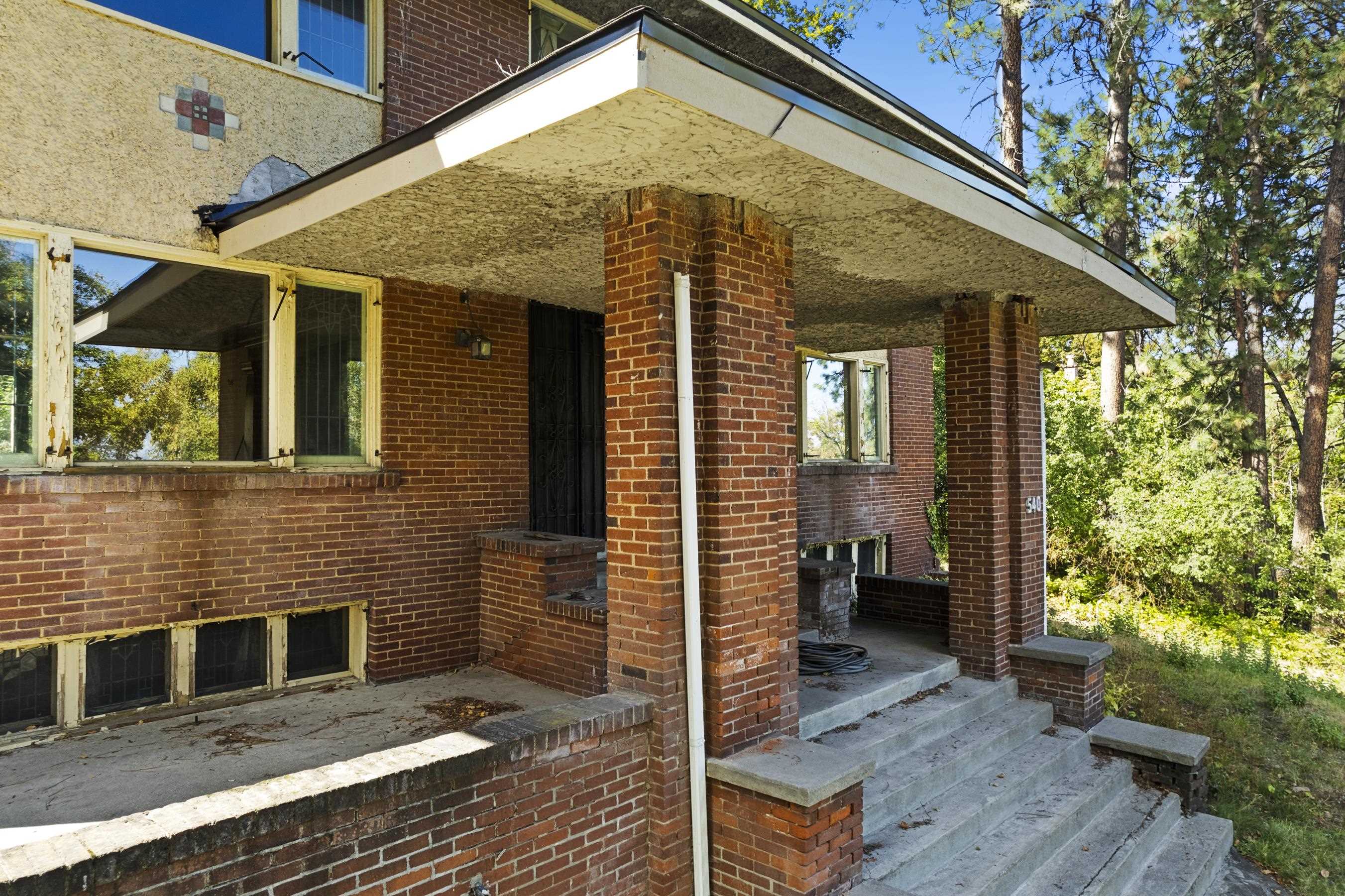 540 E Rockwood Blvd - Photo 4