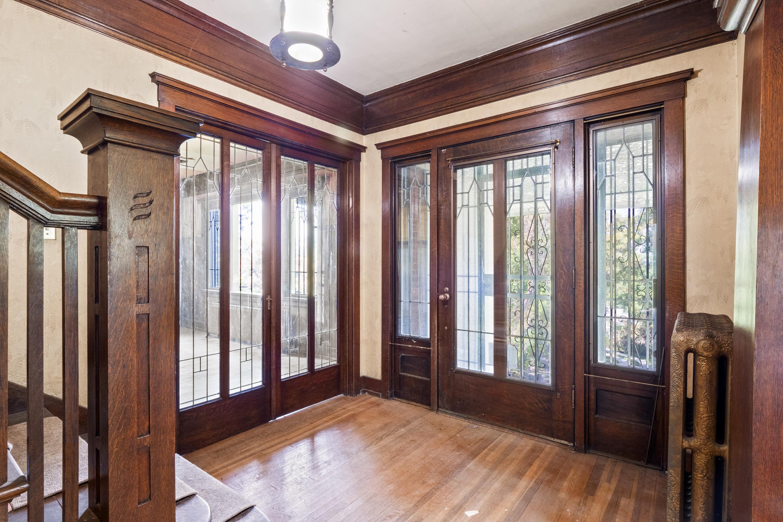 540 E Rockwood Blvd - Photo 9