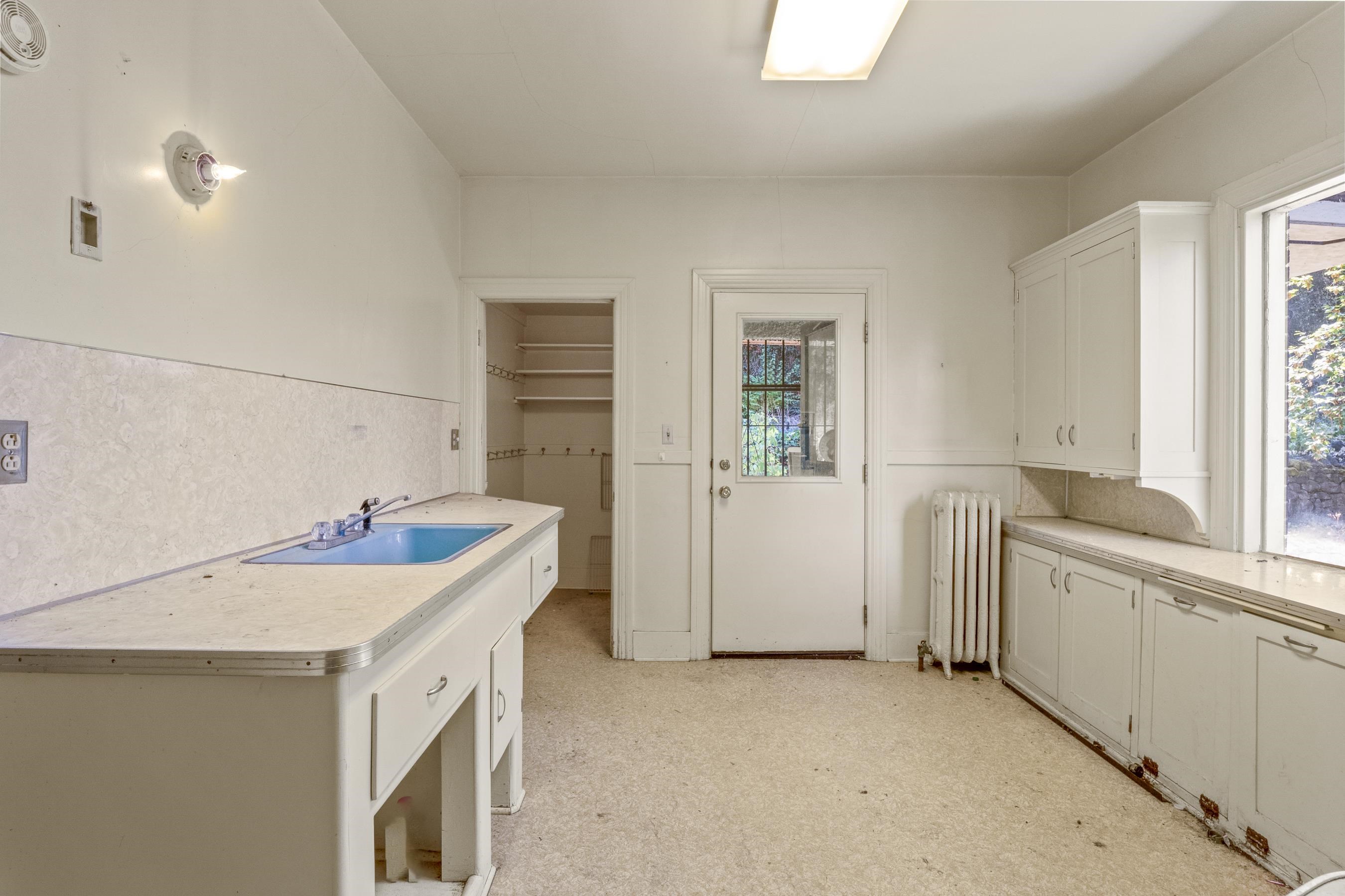 540 E Rockwood Blvd - Photo 17