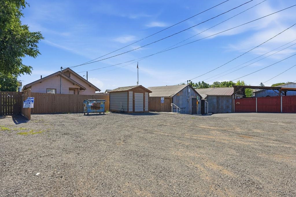 3911 N Madison St - Photo 50