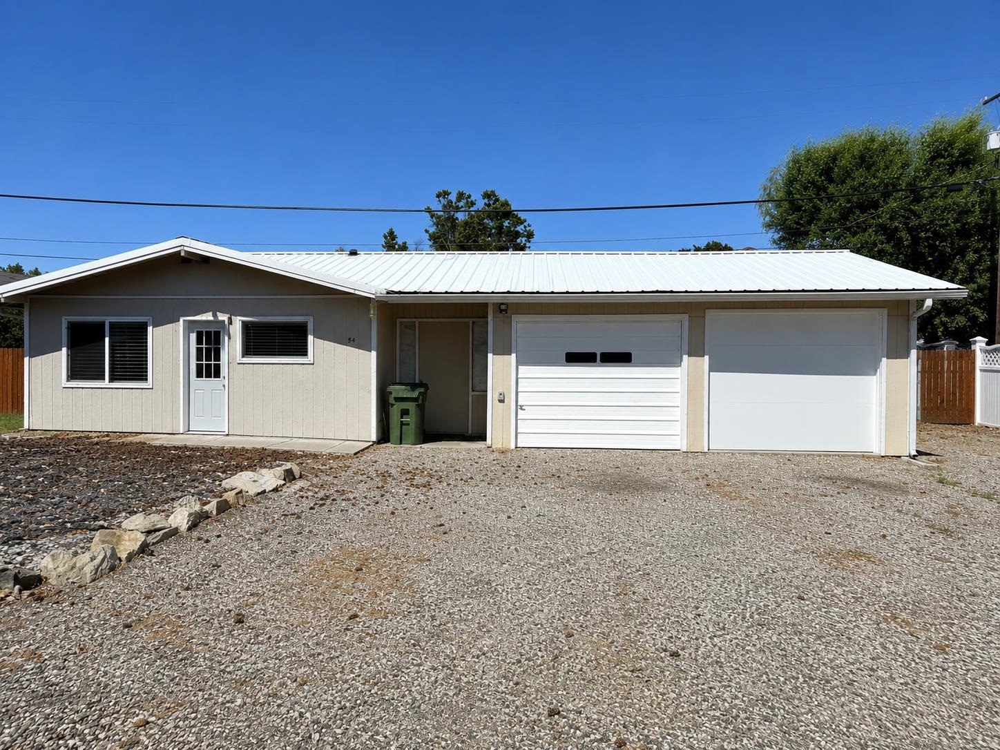 54 Goodfellow Ave - Photo 2