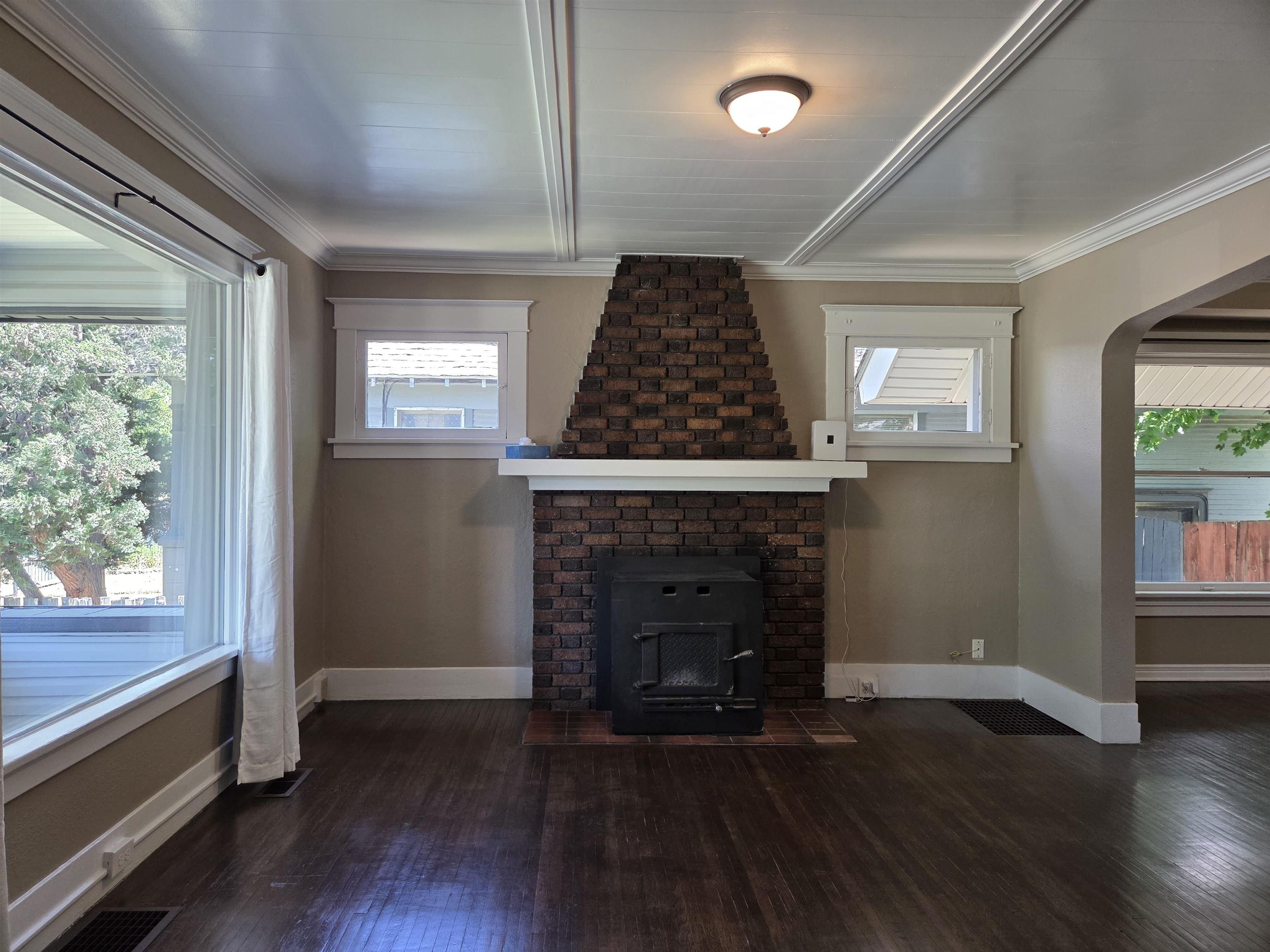 516 E ERMINA Ave - Photo 3