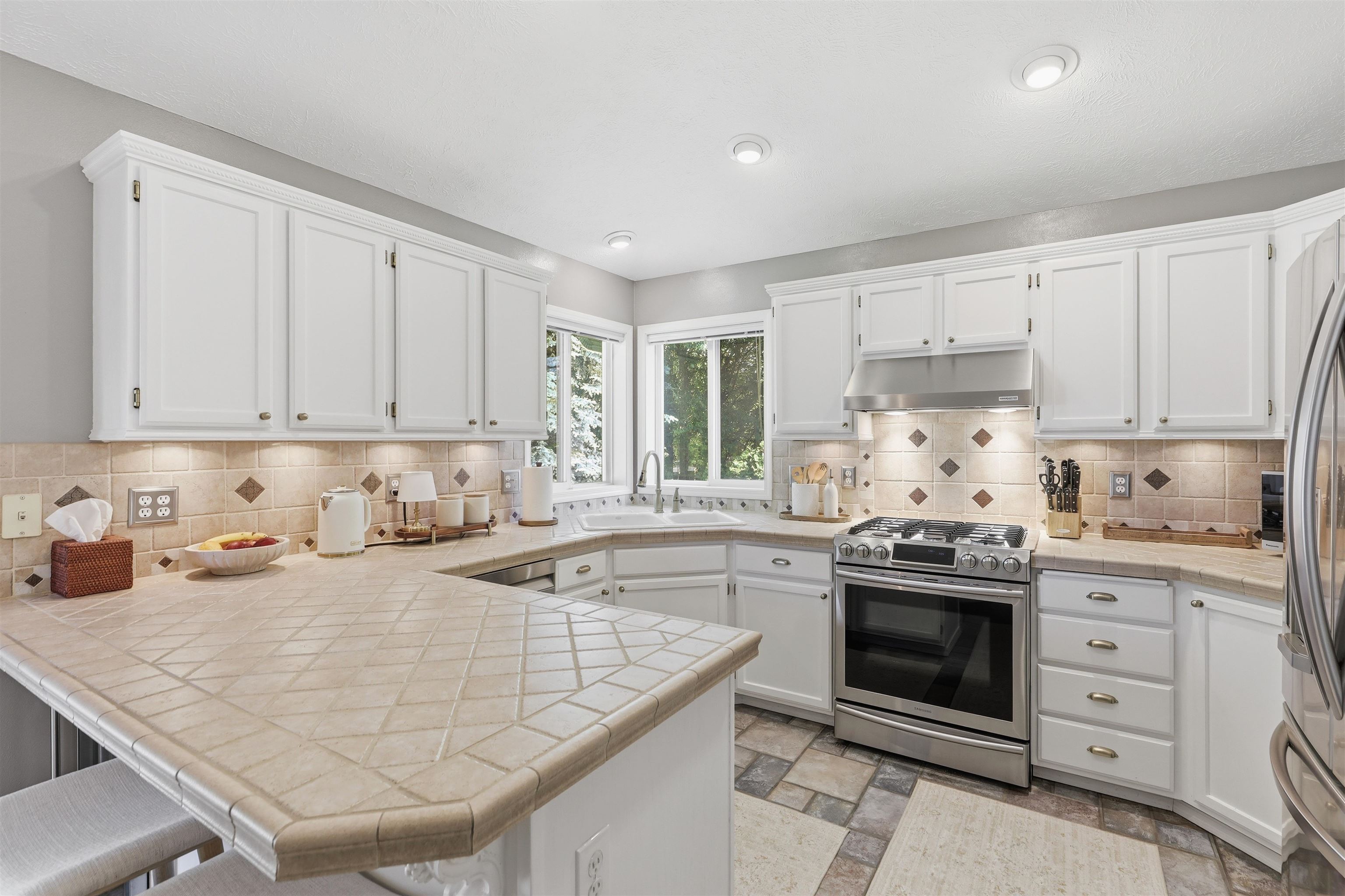 14918 N MCKINNON Ct - Photo 3