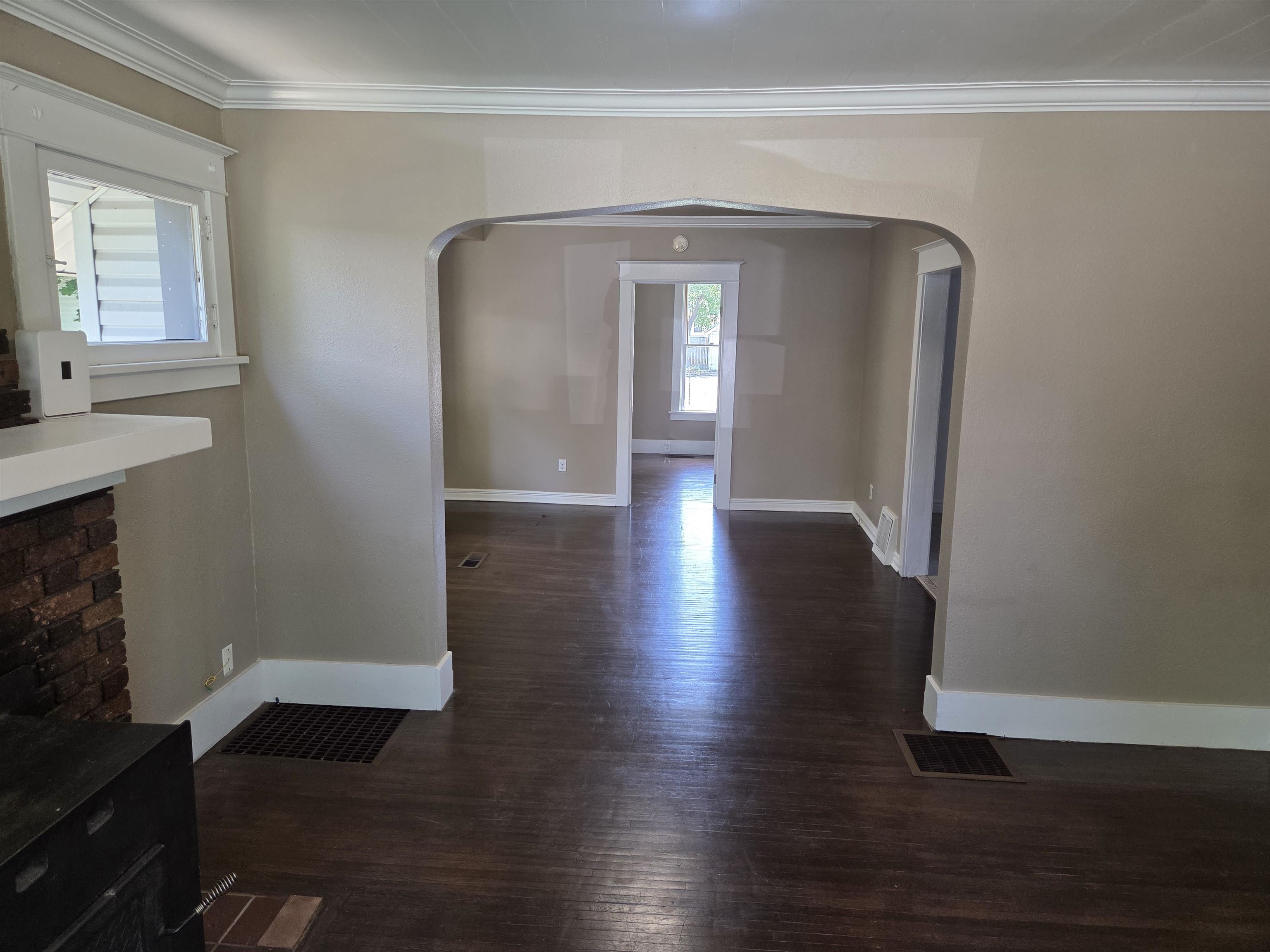 516 E ERMINA Ave - Photo 4
