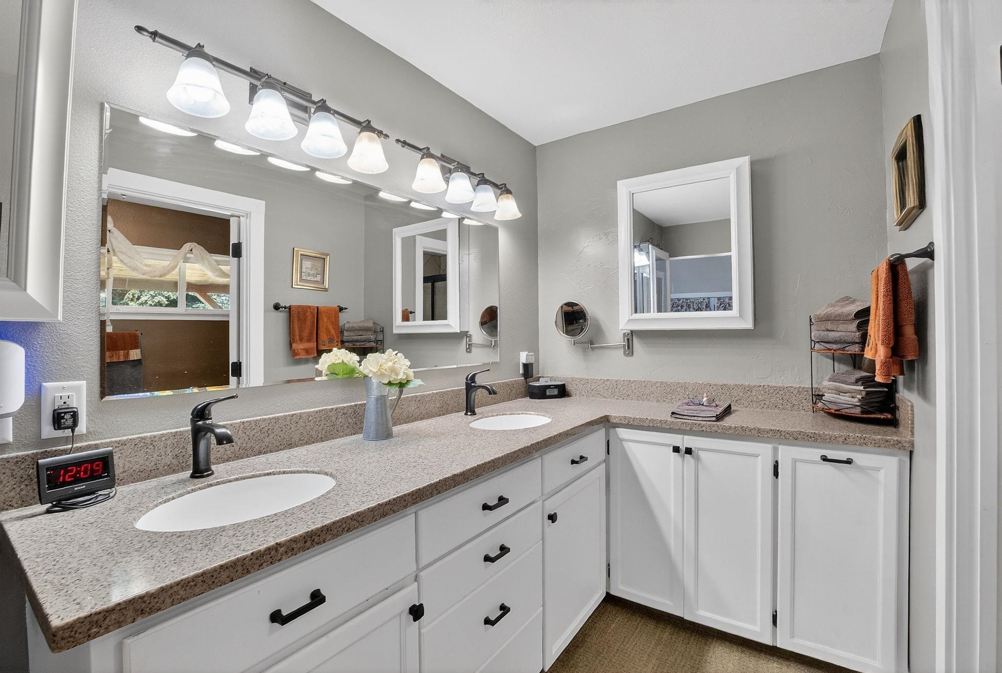 8831 Coyote Trail Rd - Photo 14