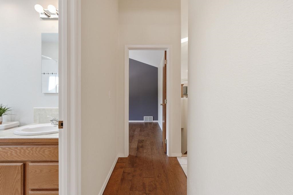 616 E Martingale Ct - Photo 12