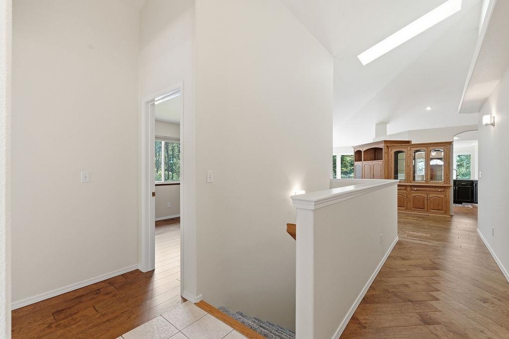 616 E Martingale Ct - Photo 5