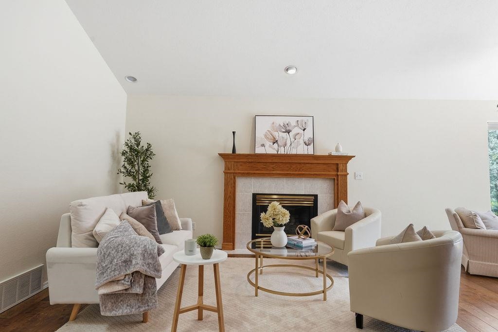 616 E Martingale Ct - Photo 8
