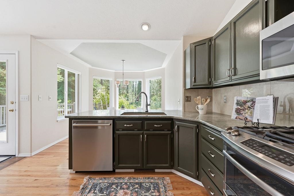 616 E Martingale Ct - Photo 16