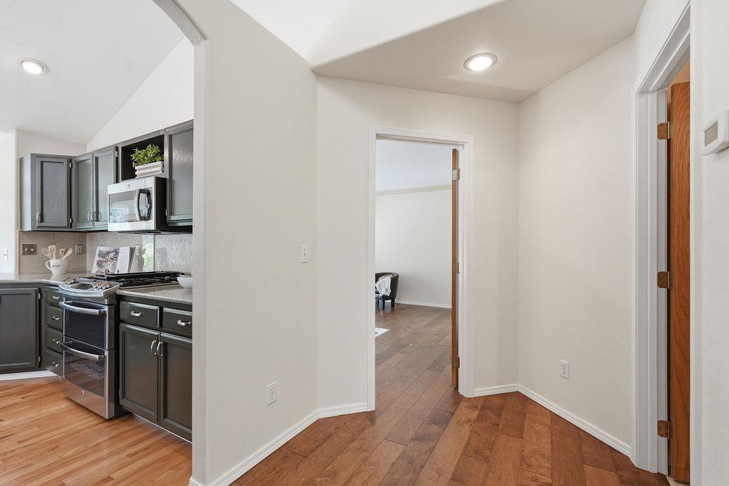 616 E Martingale Ct - Photo 22