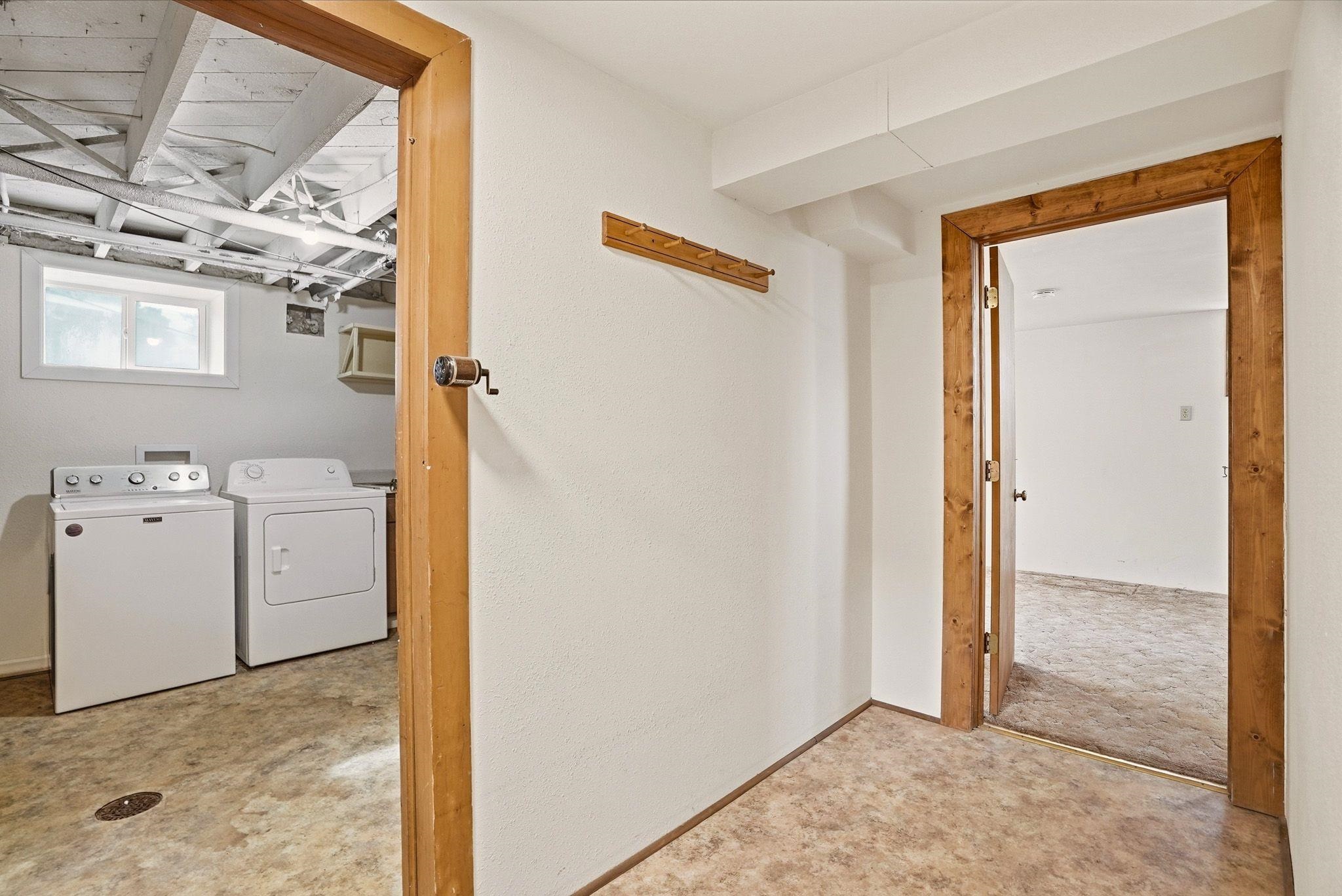 119 N Leslie St - Photo 29