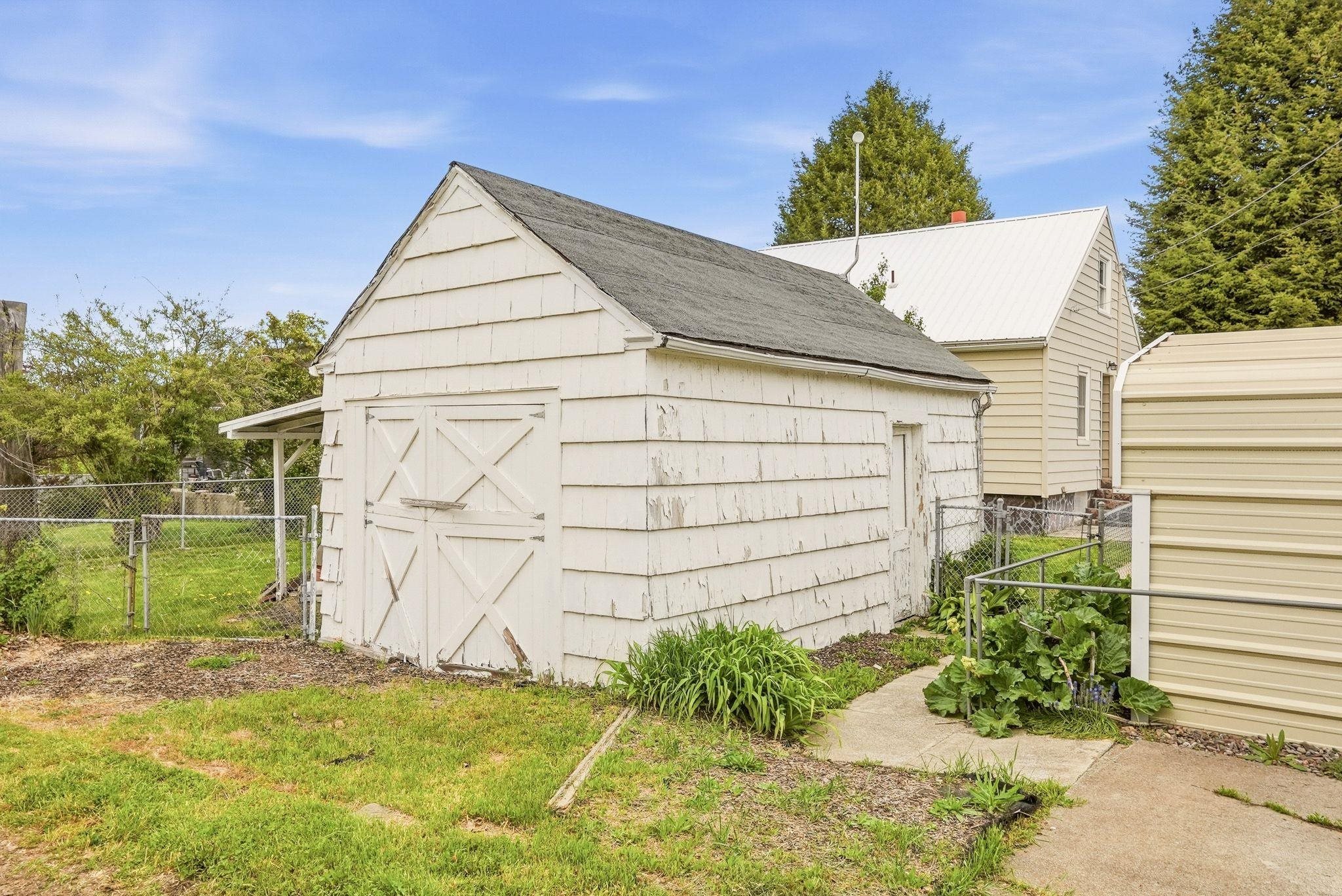 119 N Leslie St - Photo 34