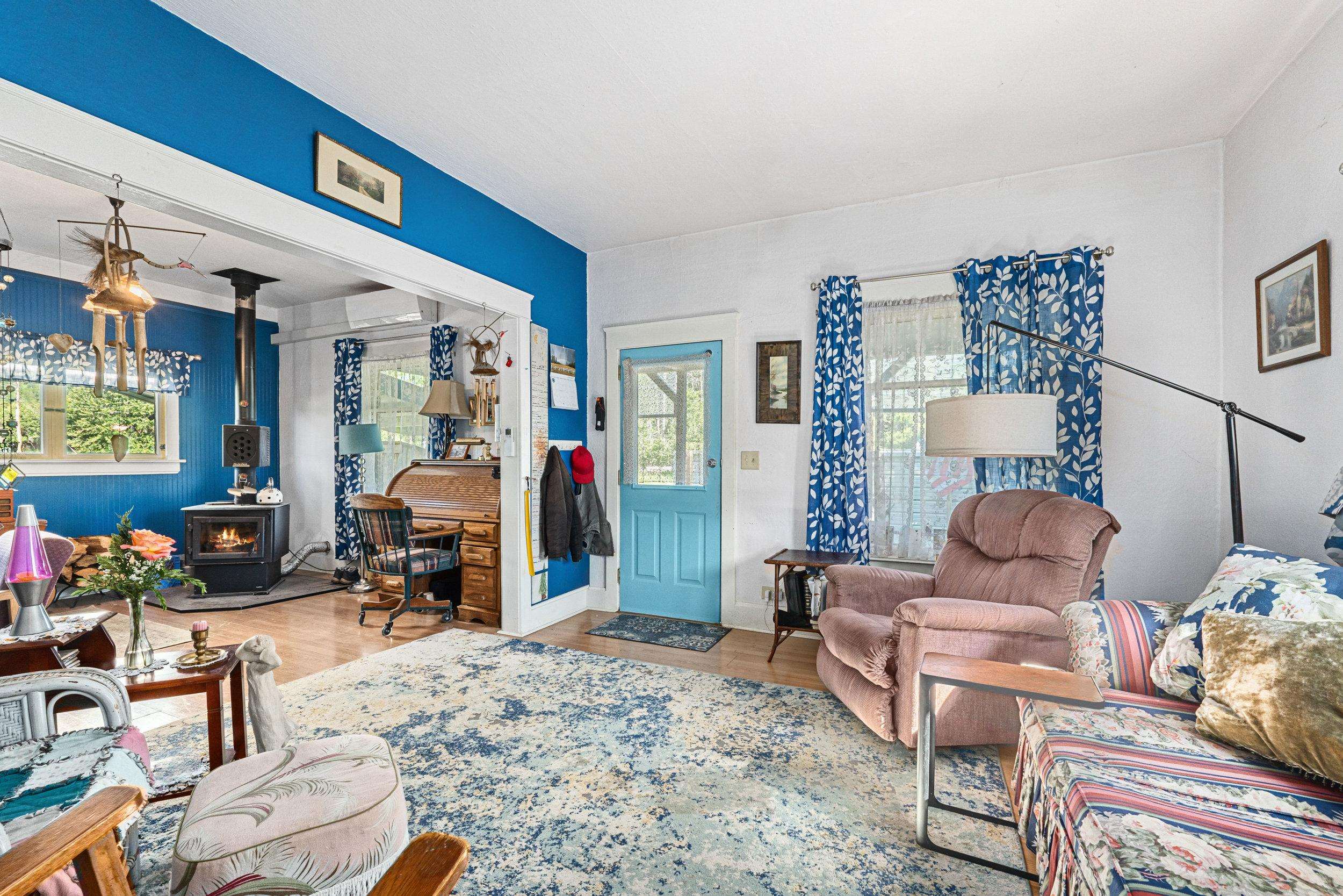 409 Houghton St - Photo 3