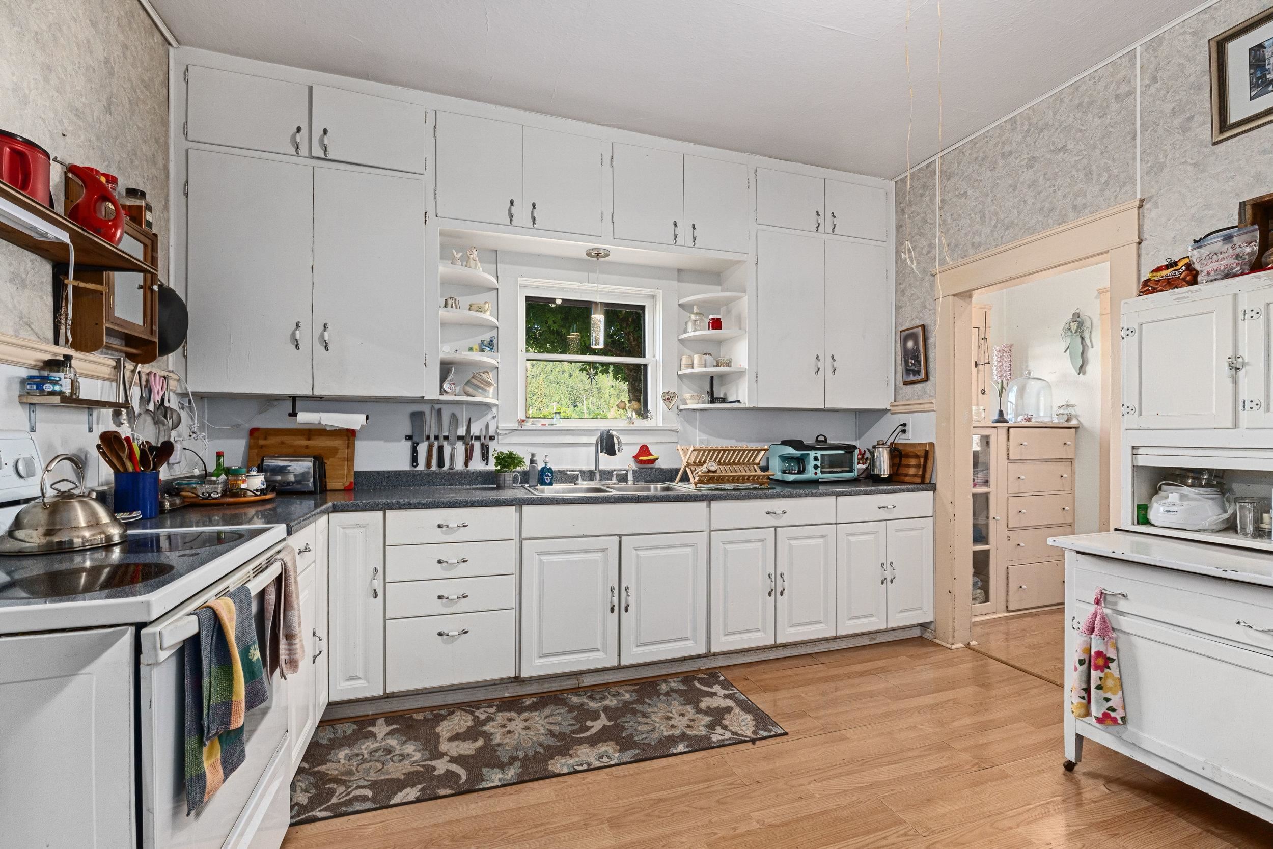 409 Houghton St - Photo 8