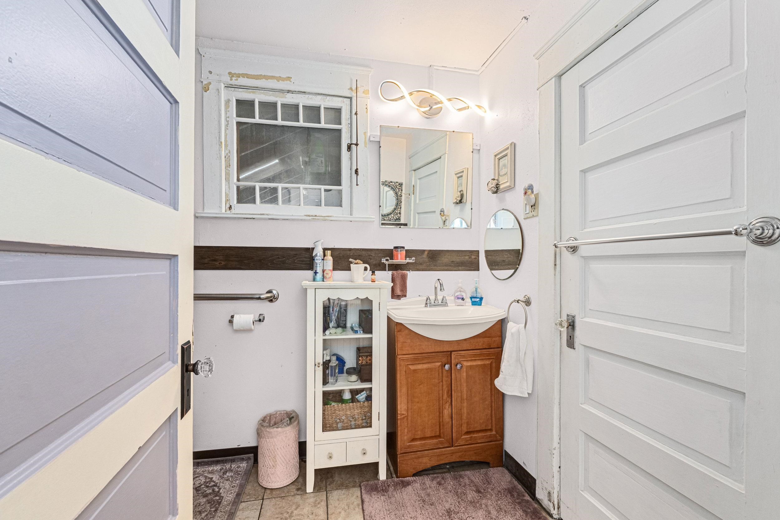 409 Houghton St - Photo 11