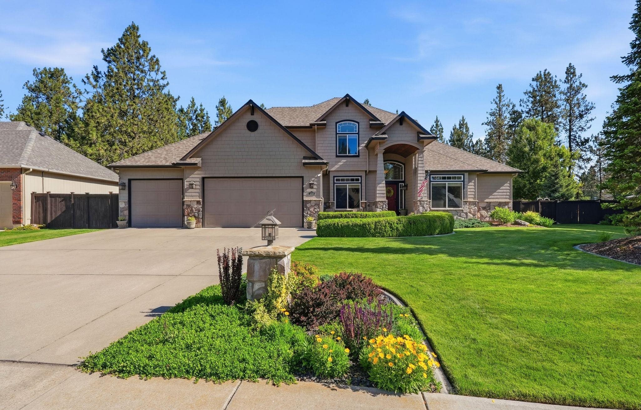 1215 E Huron Dr - Photo 1
