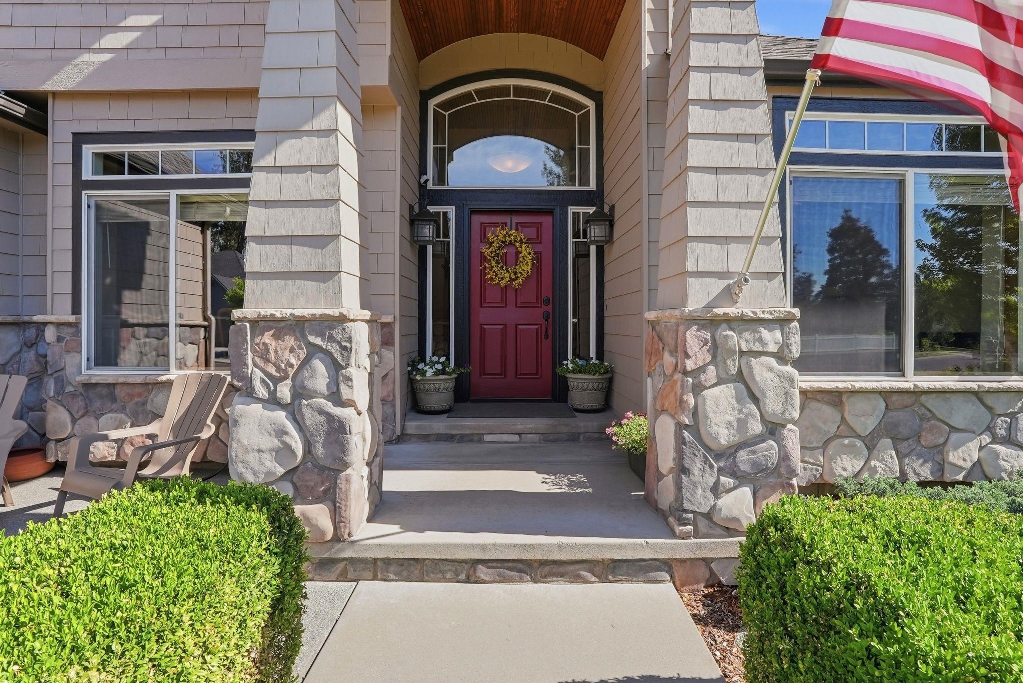 1215 E Huron Dr - Photo 2