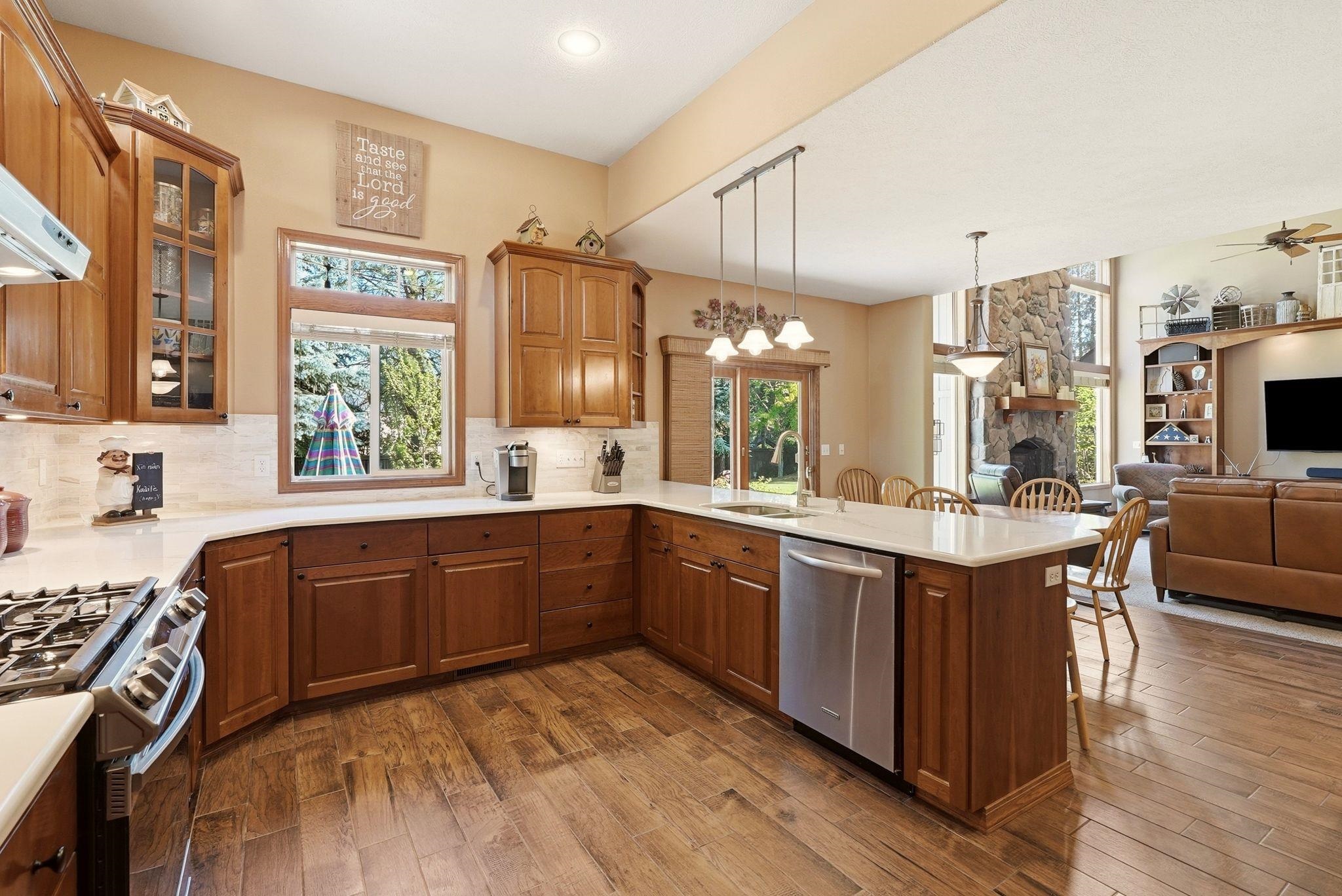 1215 E Huron Dr - Photo 16