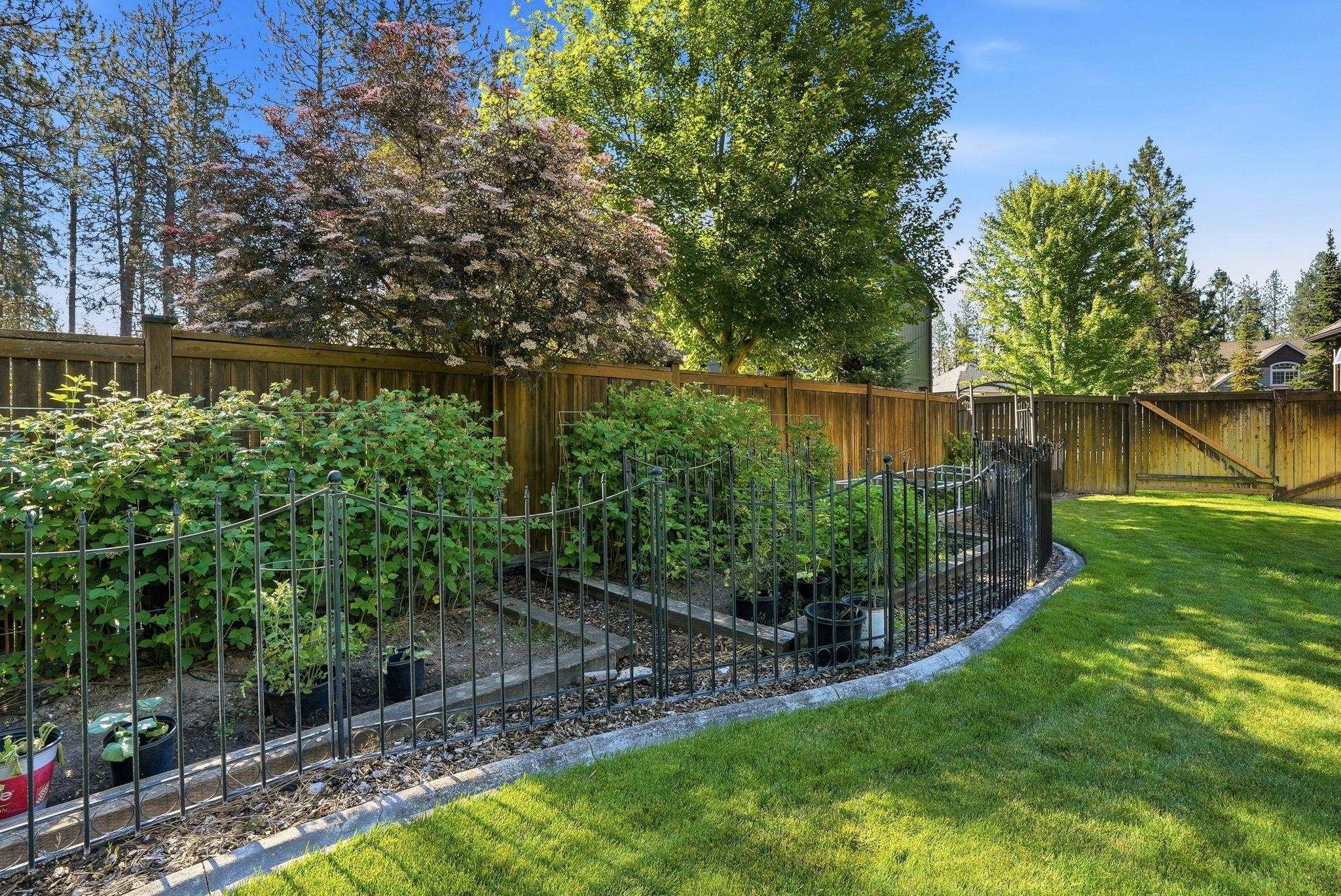 1215 E Huron Dr - Photo 45