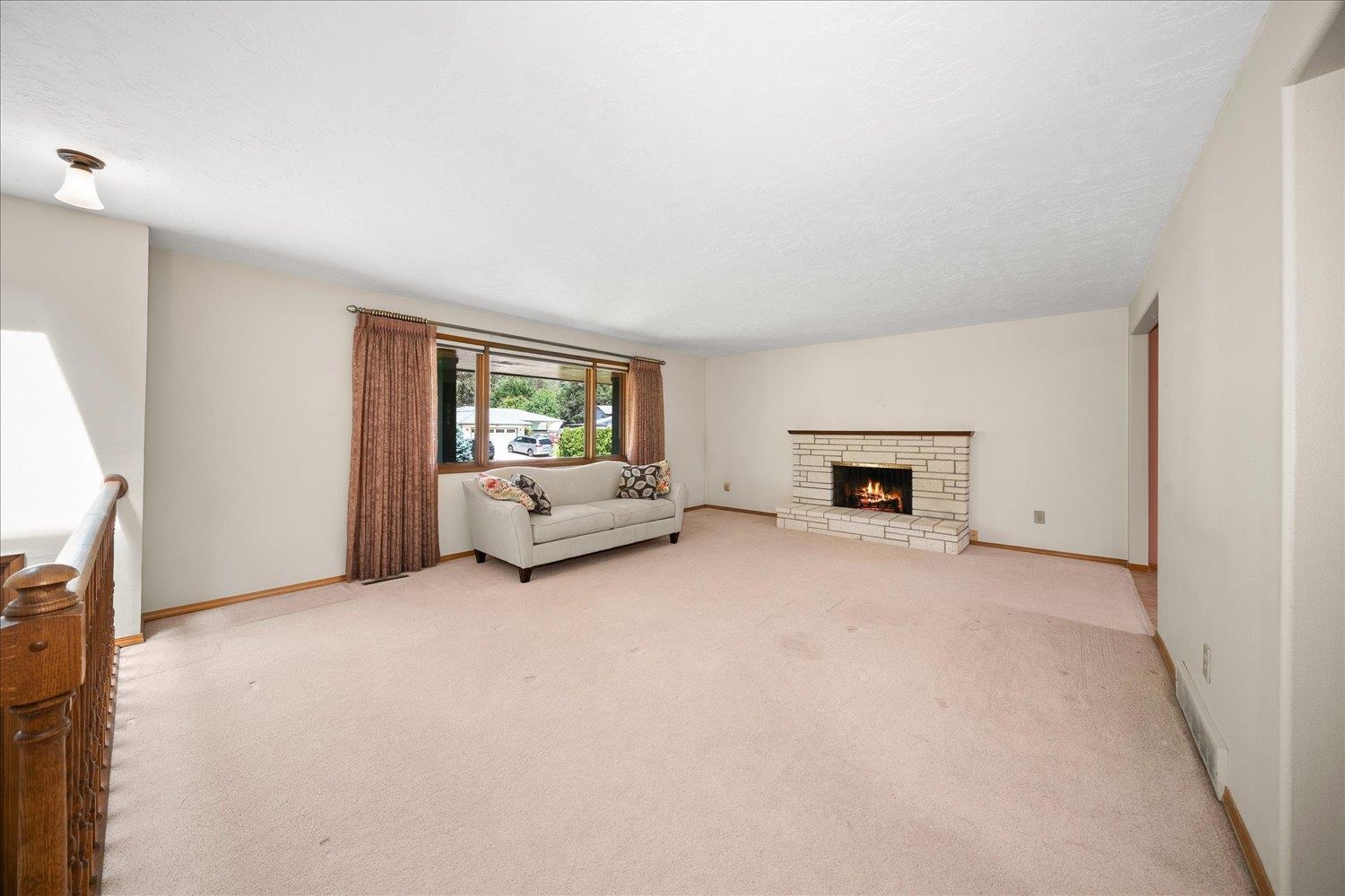 11808 N Madison St - Photo 4